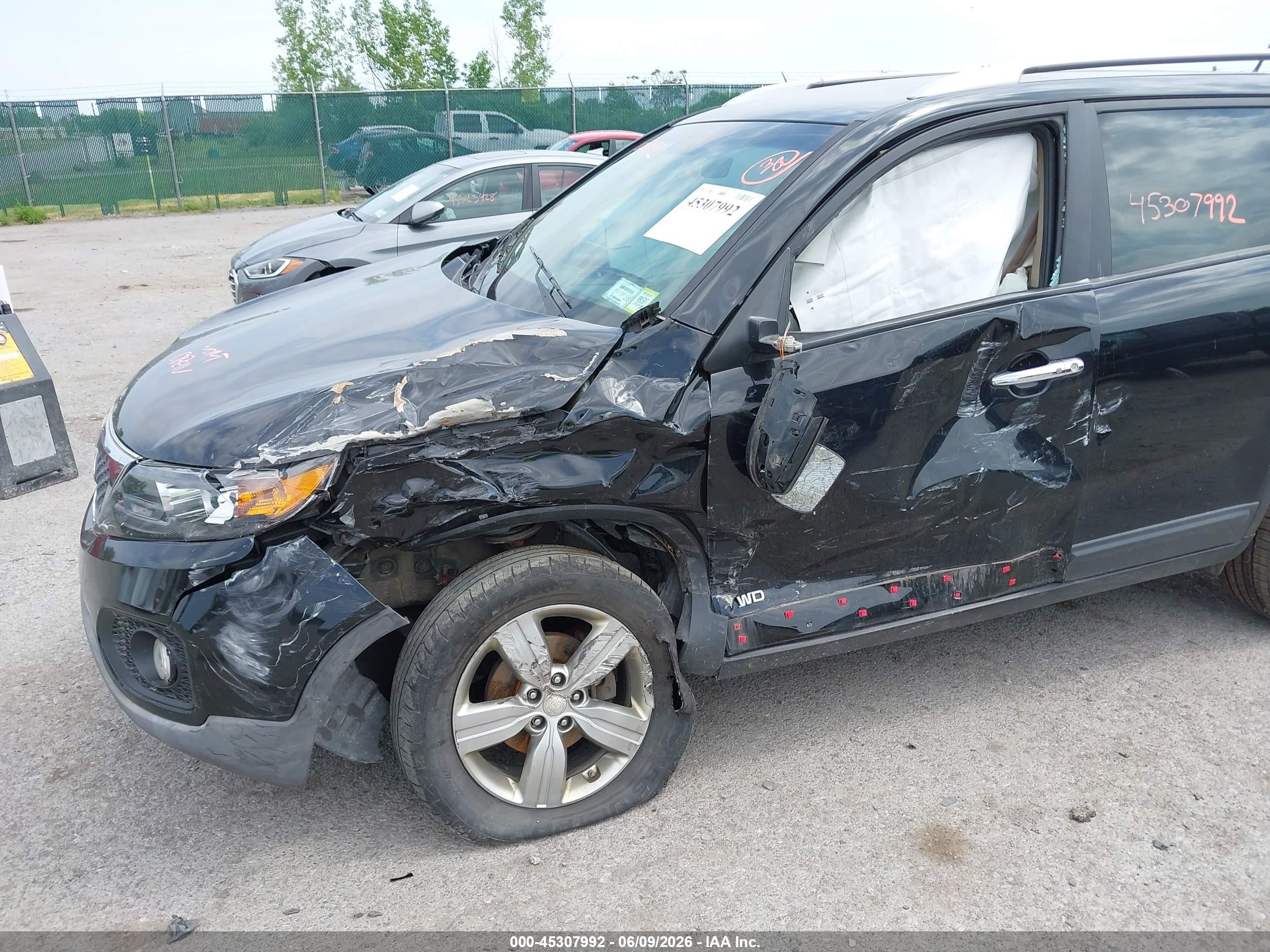2013 Kia Sorento Ex V6 Black vin: 5XYKUDA20DG411421