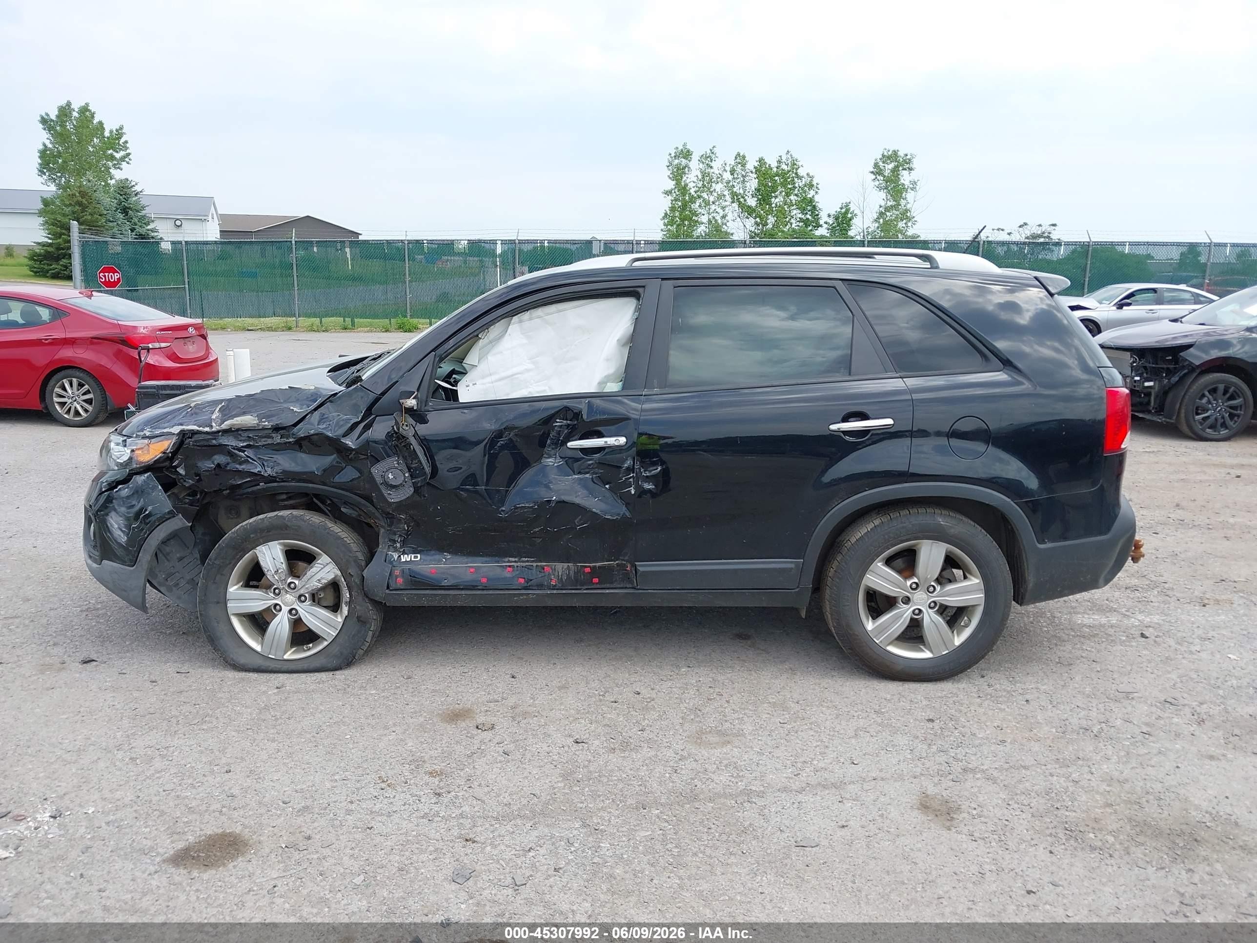 2013 Kia Sorento Ex V6 Black vin: 5XYKUDA20DG411421