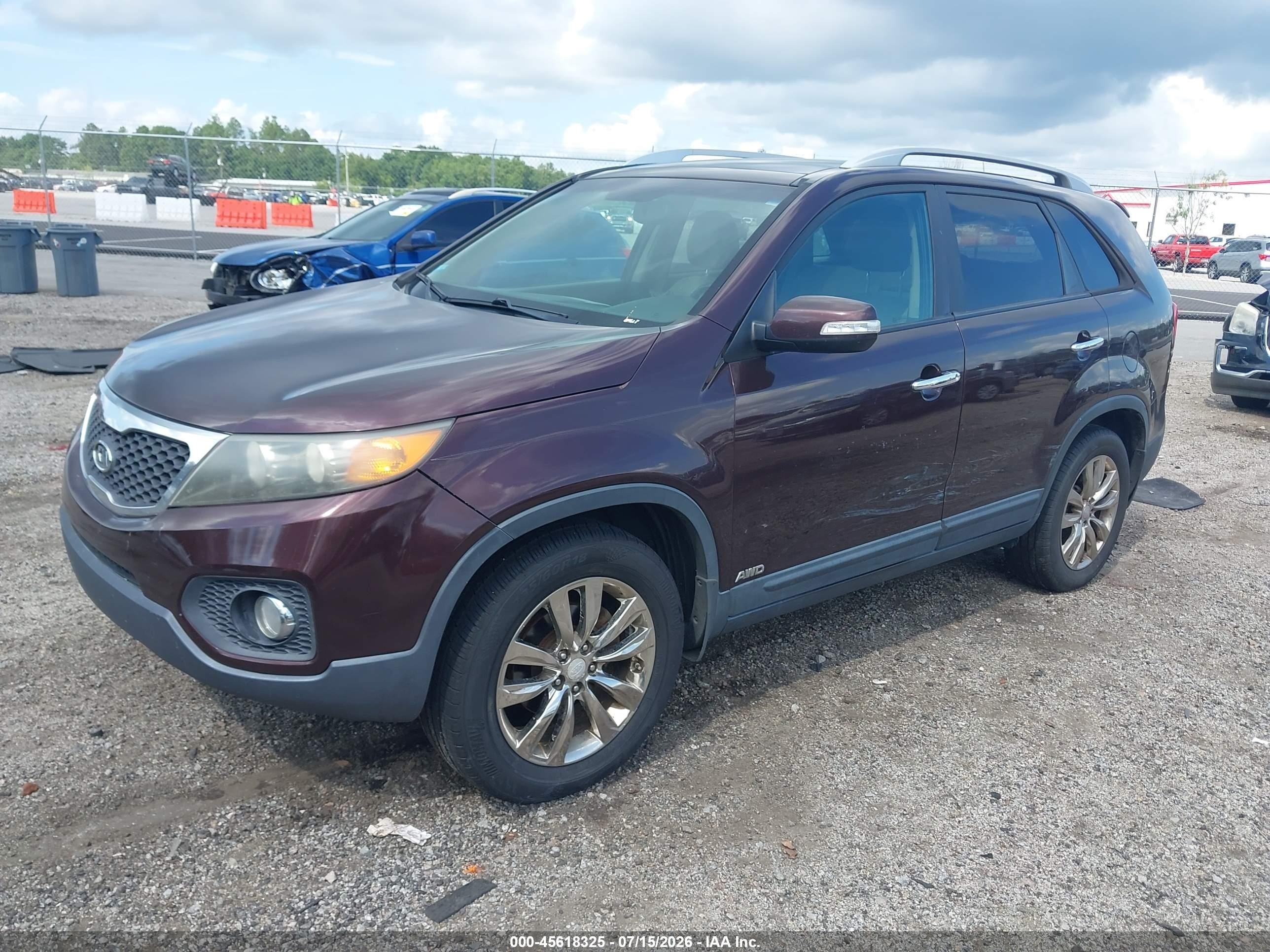 2011 Kia Sorento Ex V6 Maroon vin: 5XYKUDA21BG055820