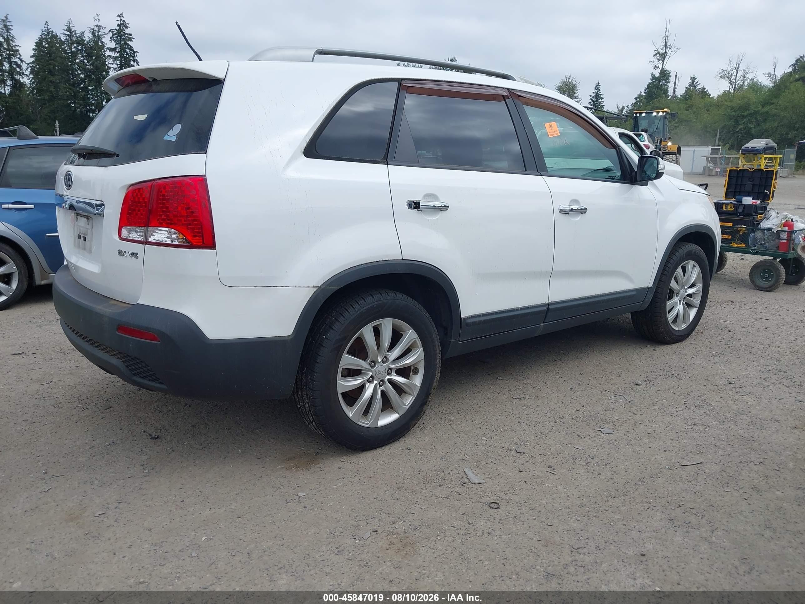 2011 Kia Sorento Ex V6 White vin: 5XYKUDA21BG115014