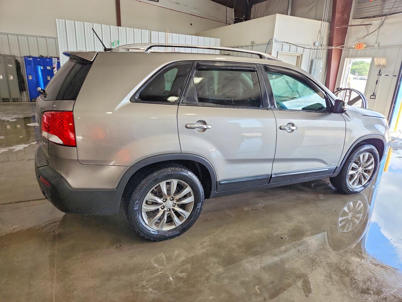 2011 Kia Sorento Ex Gray vin: 5XYKUDA21BG155299