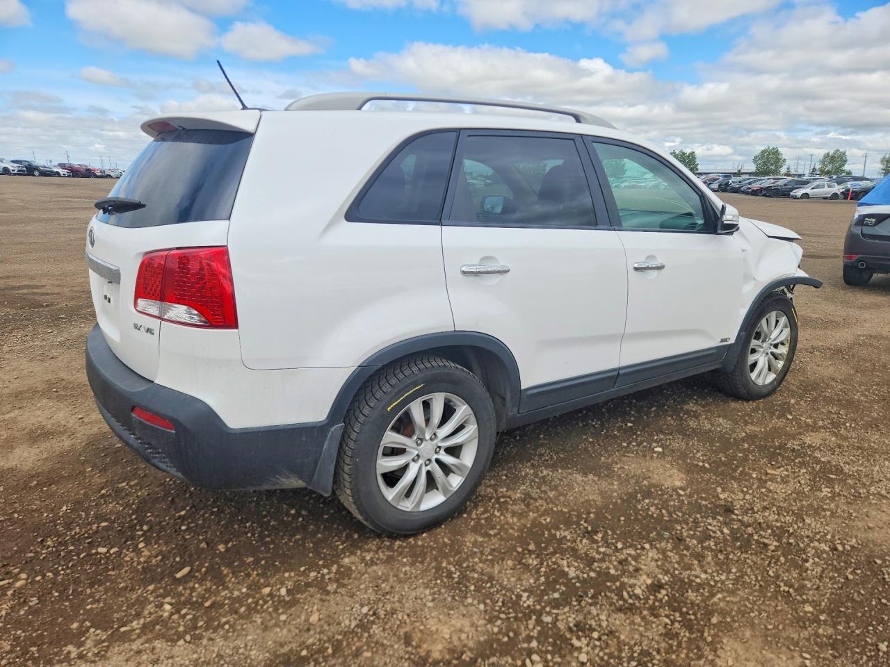 2011 Kia Sorento Ex Белый vin: 5XYKUDA23BG126175