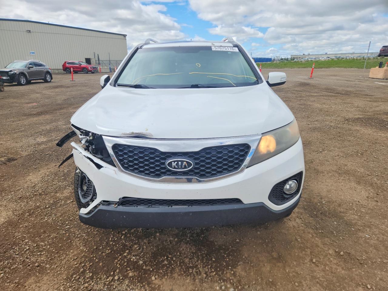 2011 Kia Sorento Ex Белый vin: 5XYKUDA23BG126175