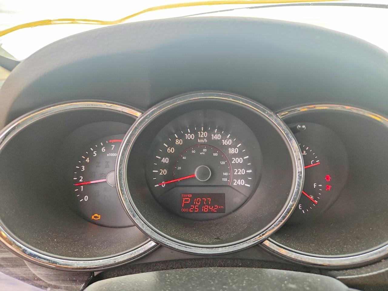 2011 Kia Sorento Ex Белый vin: 5XYKUDA23BG126175