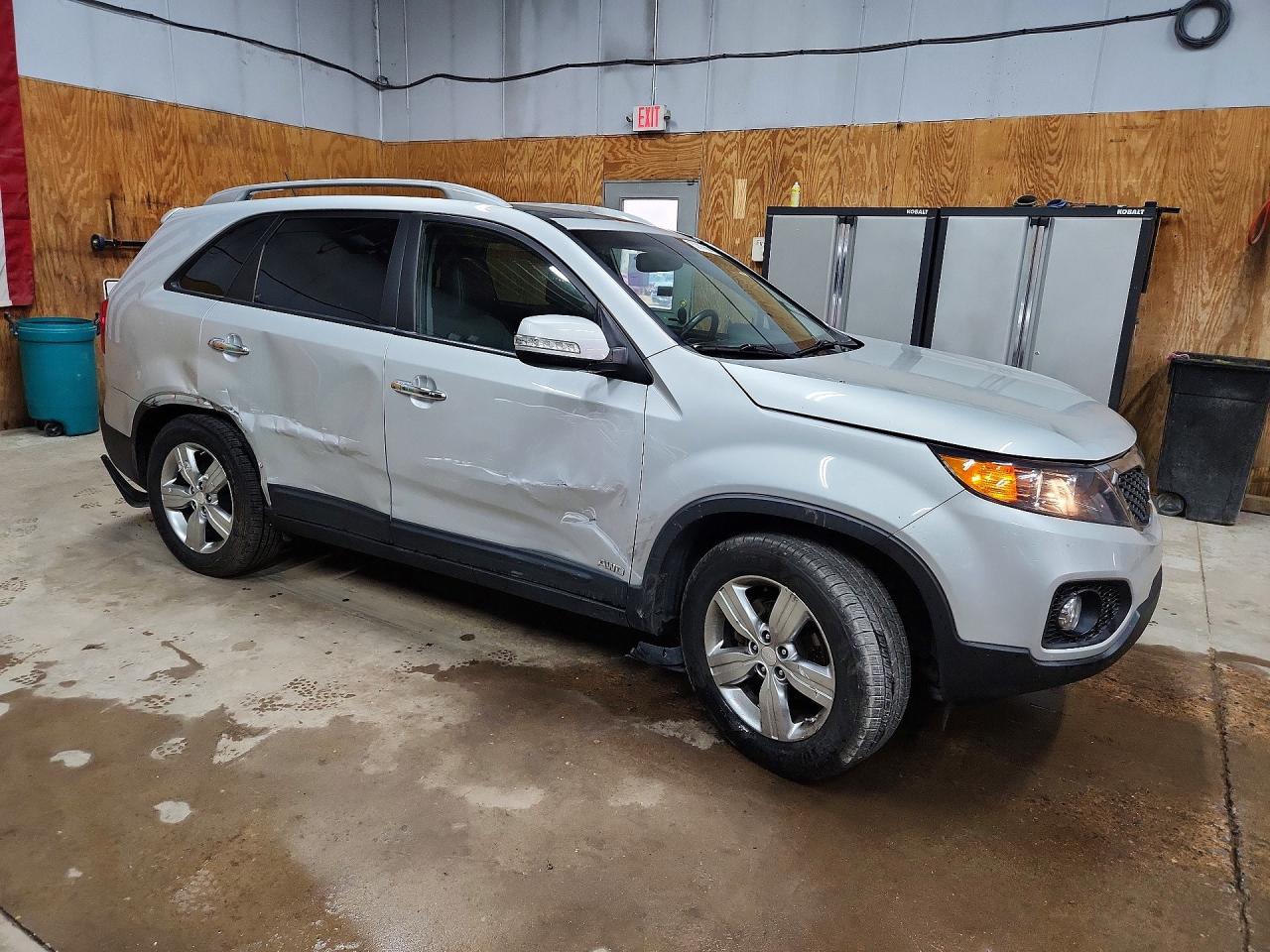 2013 Kia Sorento Ex Silver vin: 5XYKUDA23DG371481
