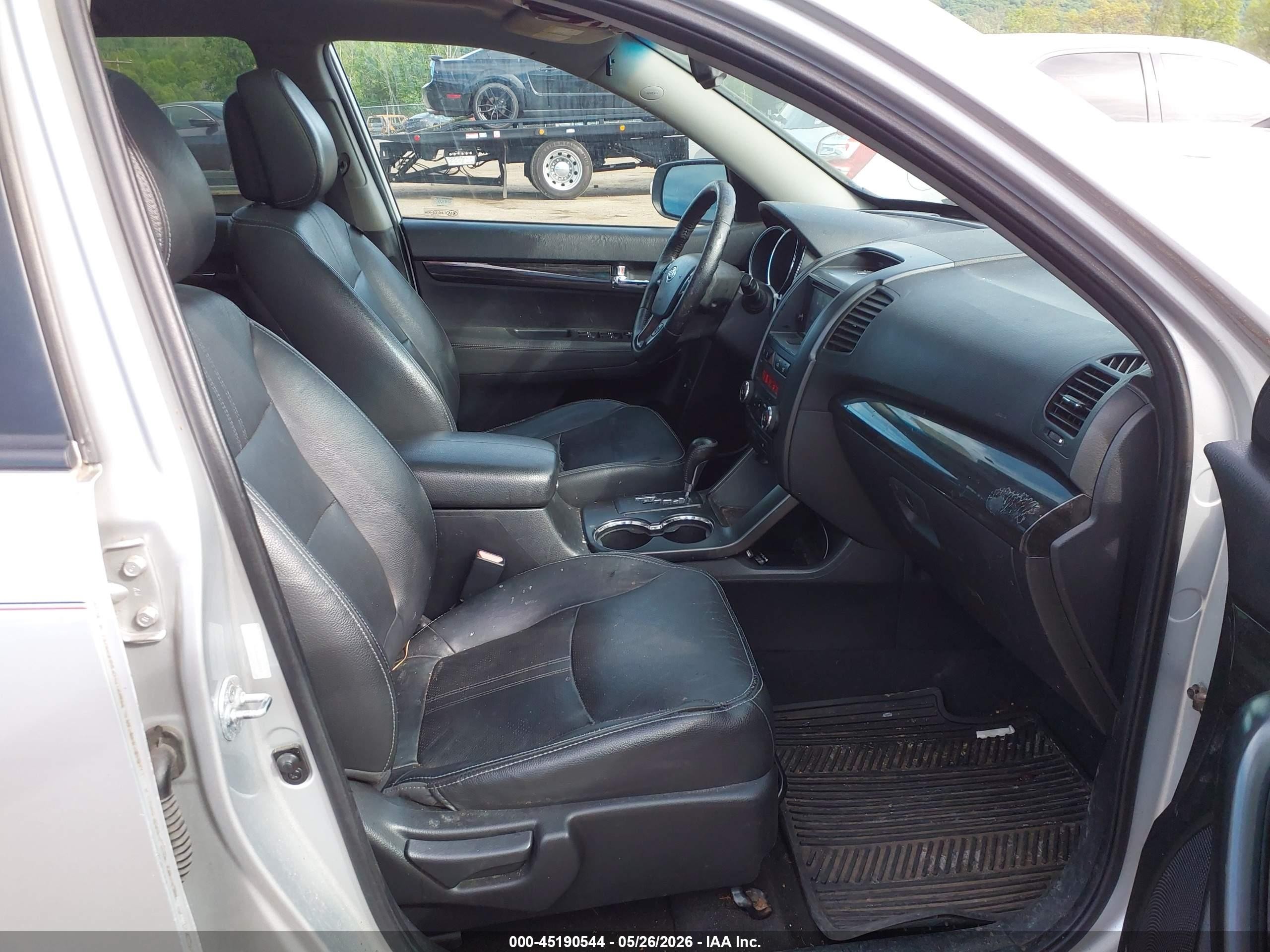 2011 Kia Sorento Ex V6 Silver vin: 5XYKUDA24BG155555