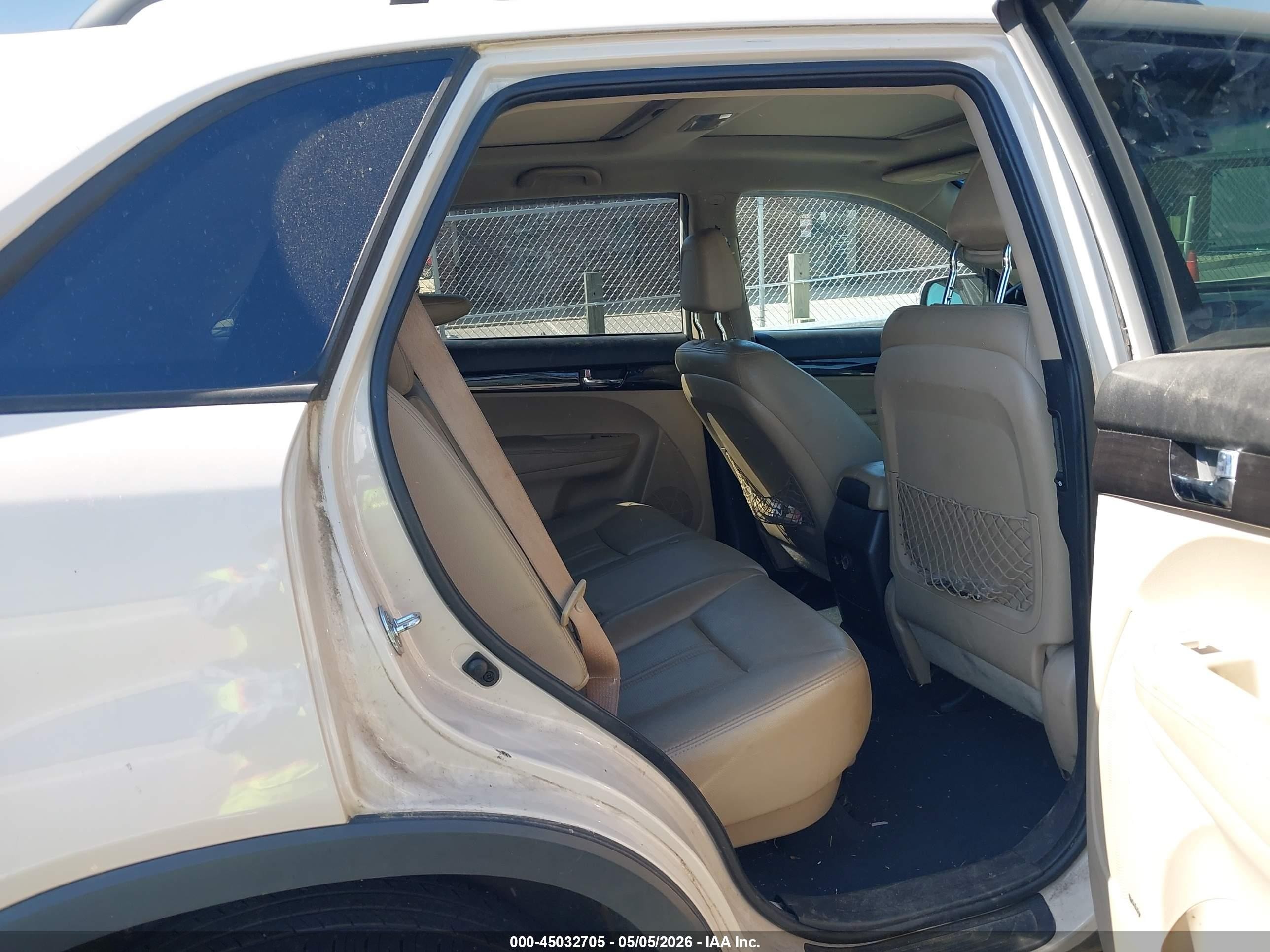 2011 Kia Sorento Ex V6 Кремовый vin: 5XYKUDA26BG037846