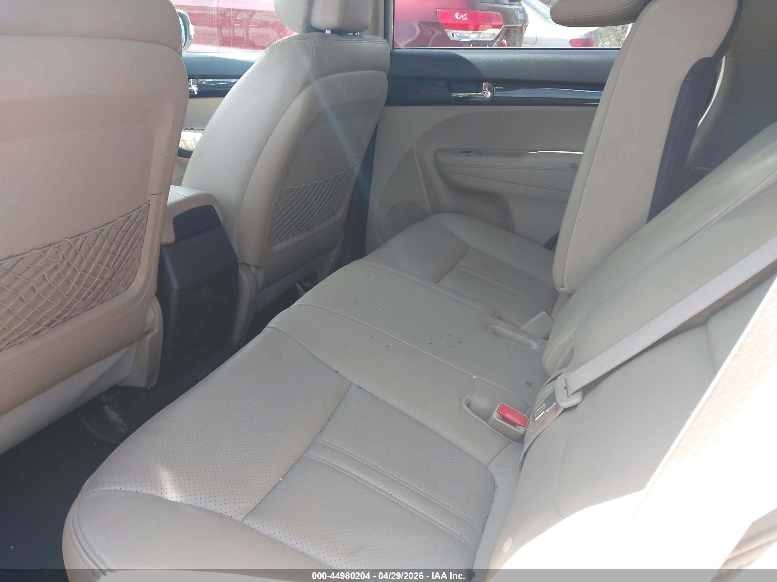2011 Kia Sorento Ex V6 Cream vin: 5XYKUDA27BG123263