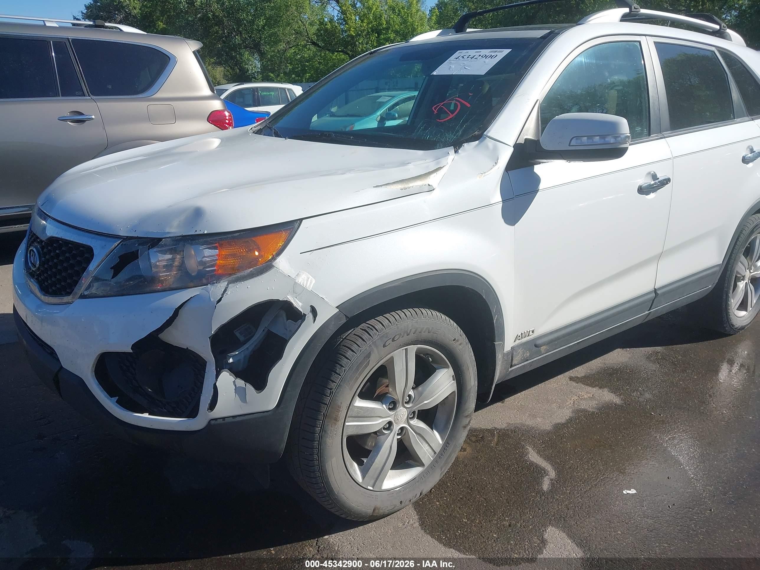 2013 Kia Sorento Ex V6 White vin: 5XYKUDA27DG380703