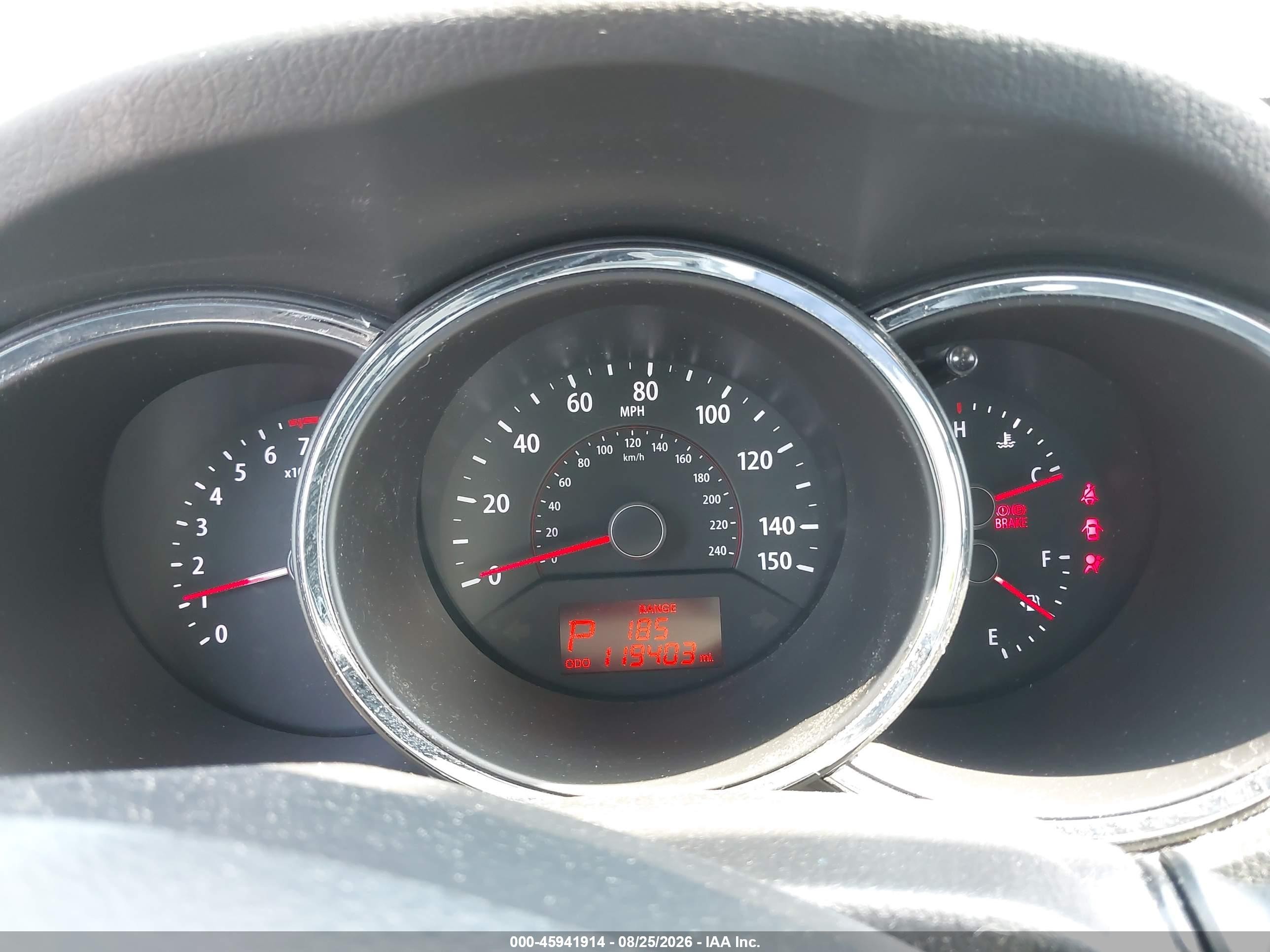 2013 Kia Sorento Ex V6 White vin: 5XYKUDA27DG399641