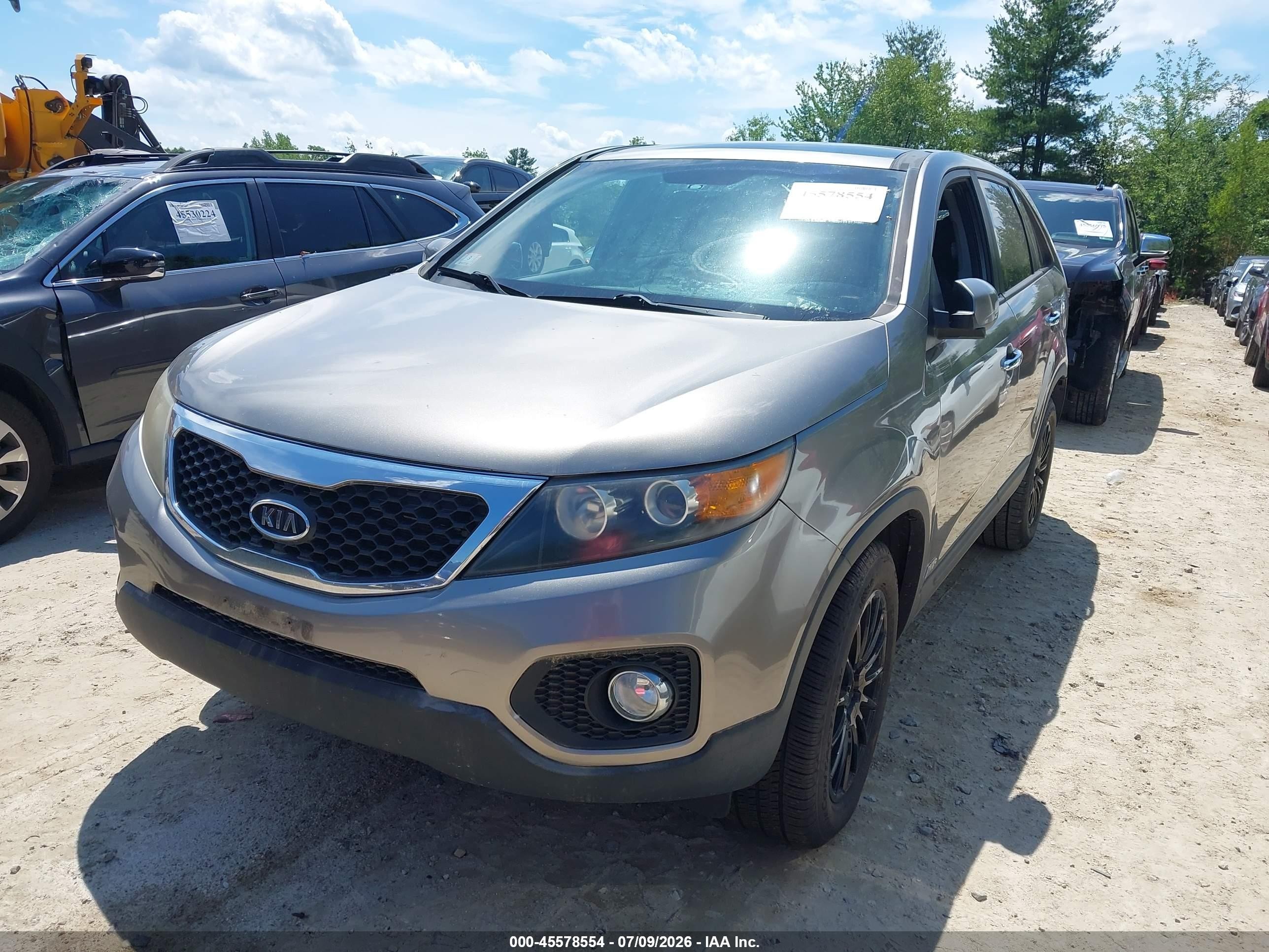 2011 Kia Sorento Ex V6 Beige vin: 5XYKUDA28BG022524