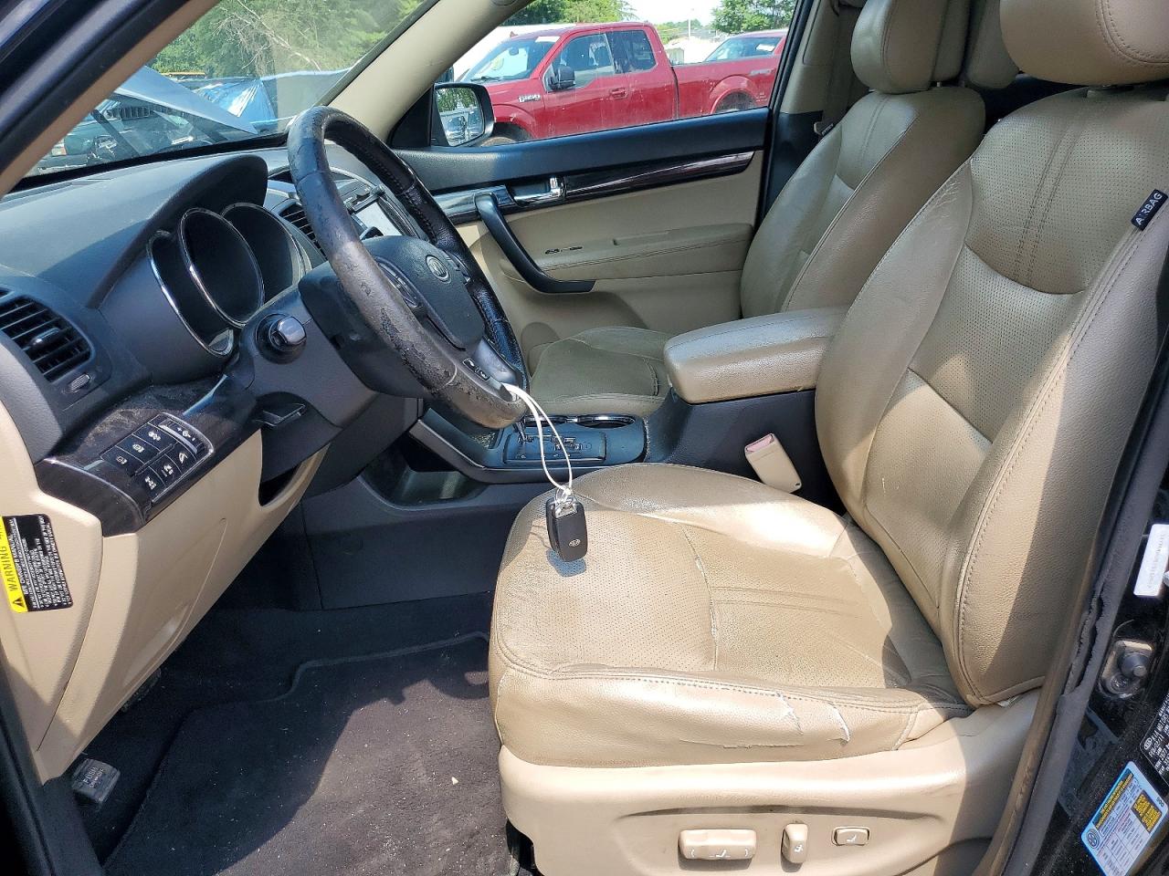 2011 Kia Sorento Ex Black vin: 5XYKUDA28BG152917