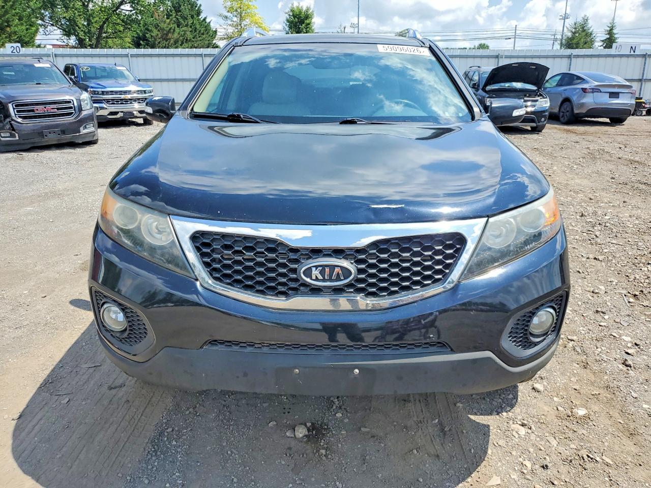 2011 Kia Sorento Ex Black vin: 5XYKUDA28BG152917