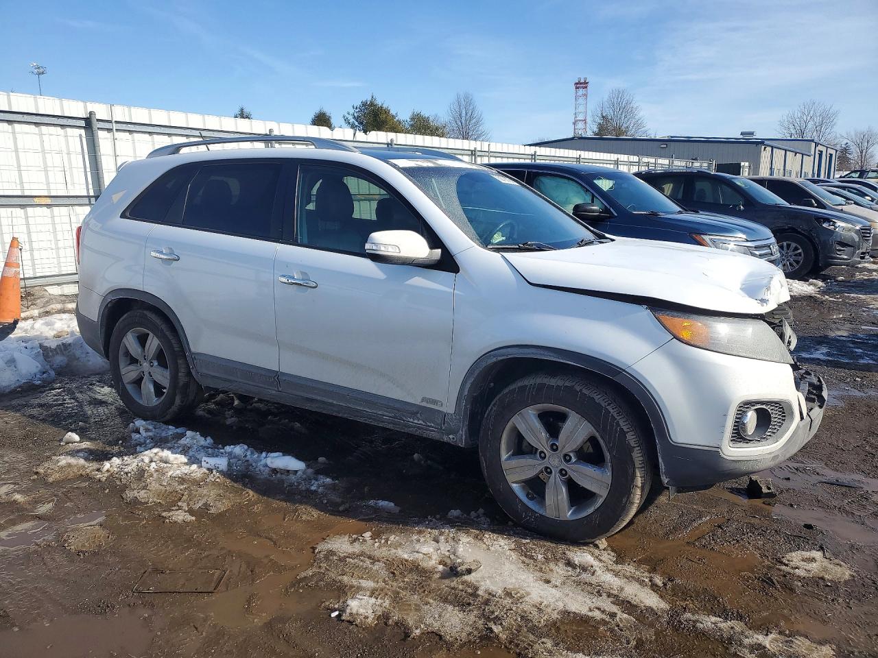 2013 Kia Sorento Ex White vin: 5XYKUDA28DG358824