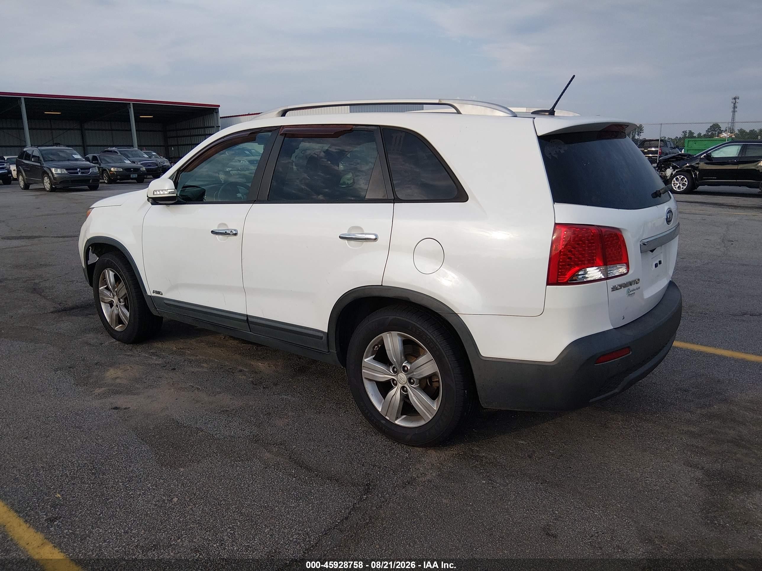 2013 Kia Sorento Ex V6 White vin: 5XYKUDA28DG370794