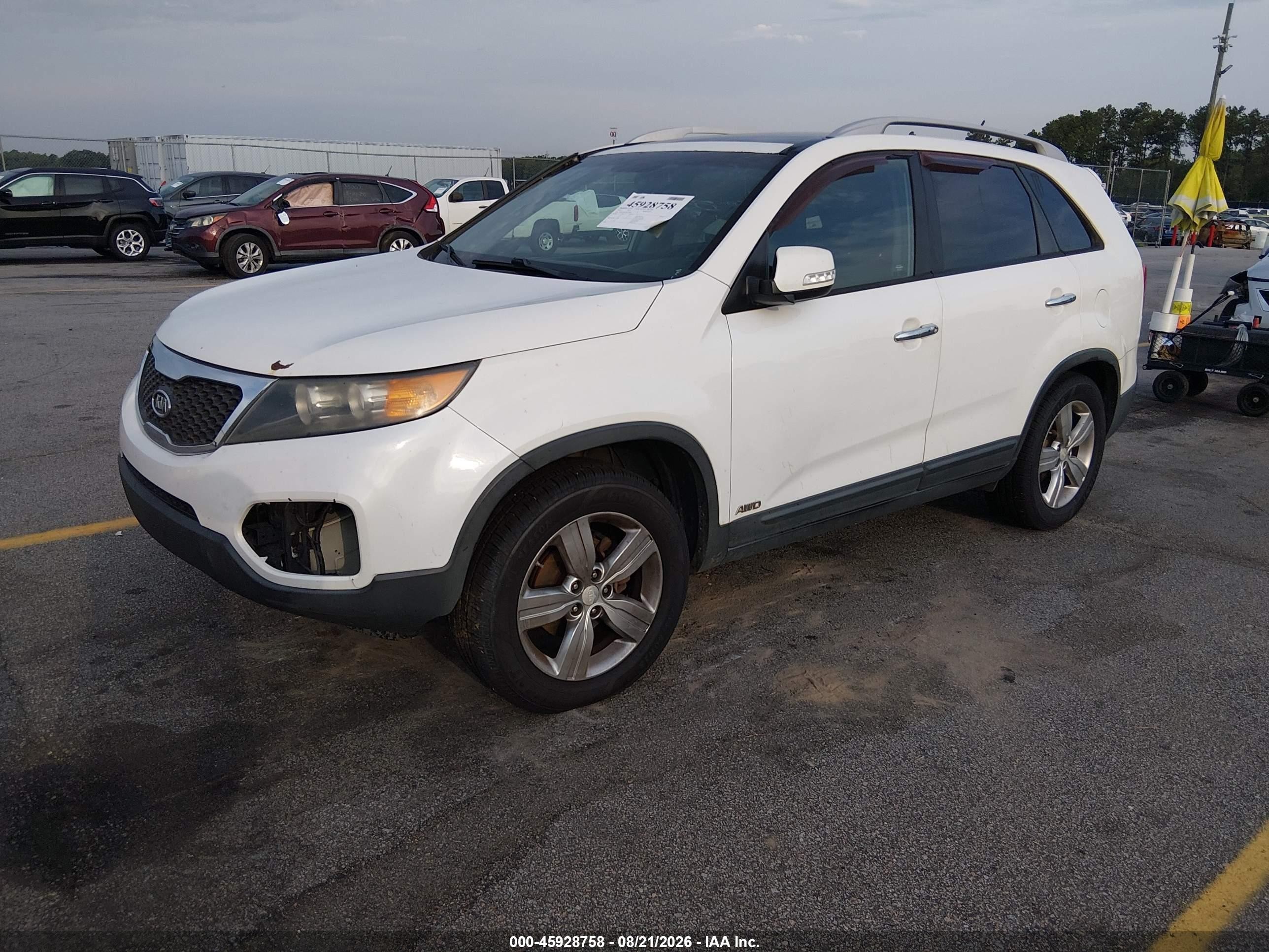 2013 Kia Sorento Ex V6 White vin: 5XYKUDA28DG370794