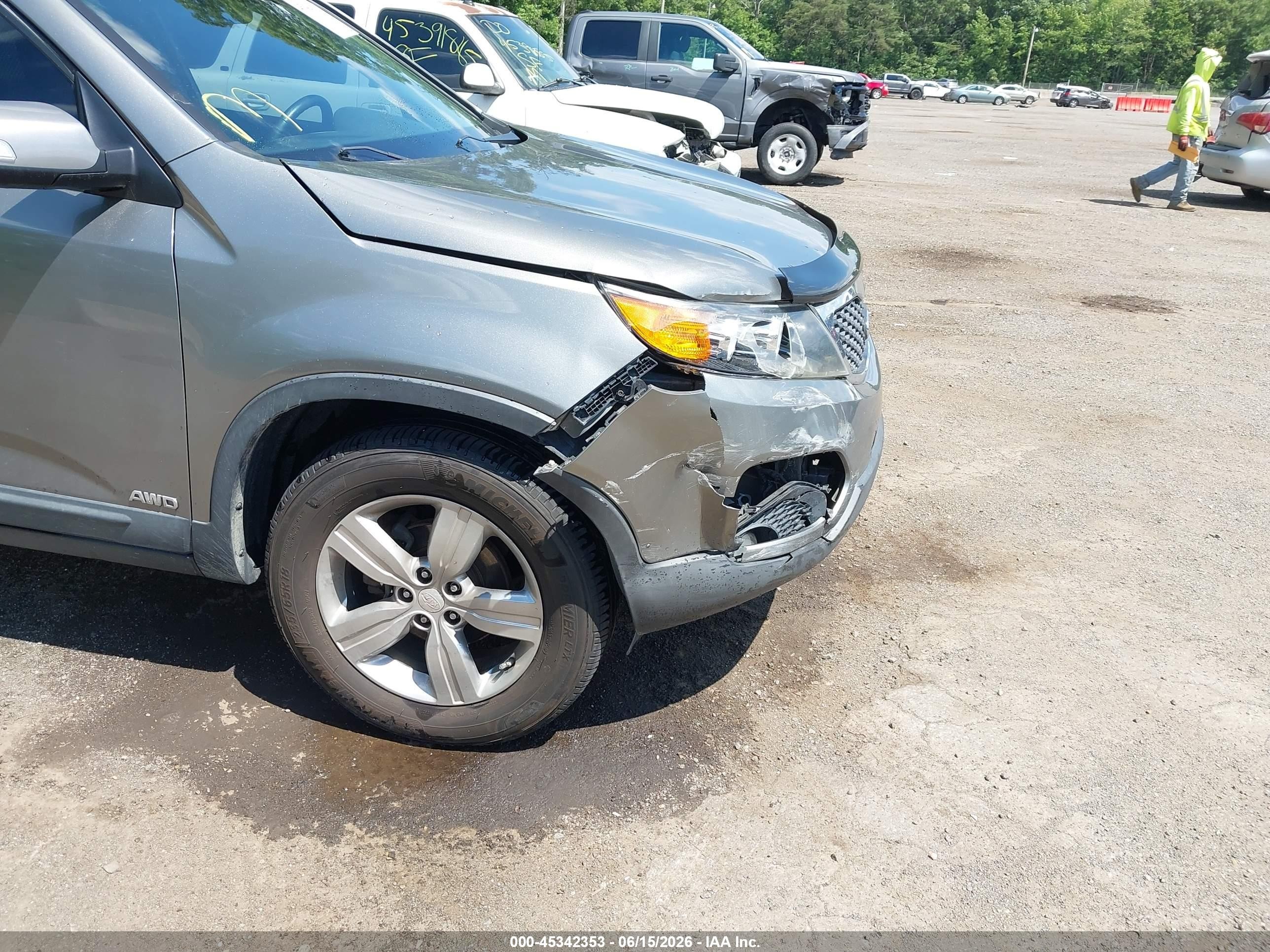 2013 Kia Sorento Ex V6 Gold vin: 5XYKUDA29DG319711