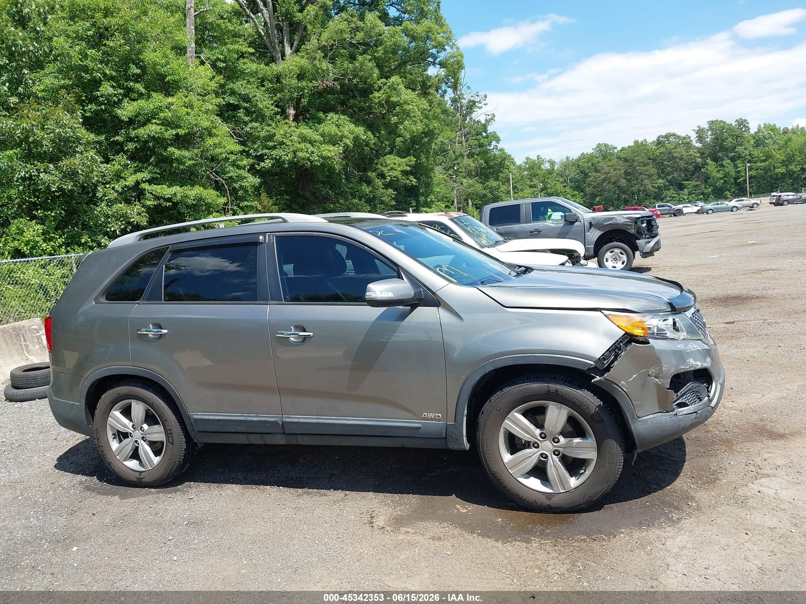 2013 Kia Sorento Ex V6 Gold vin: 5XYKUDA29DG319711