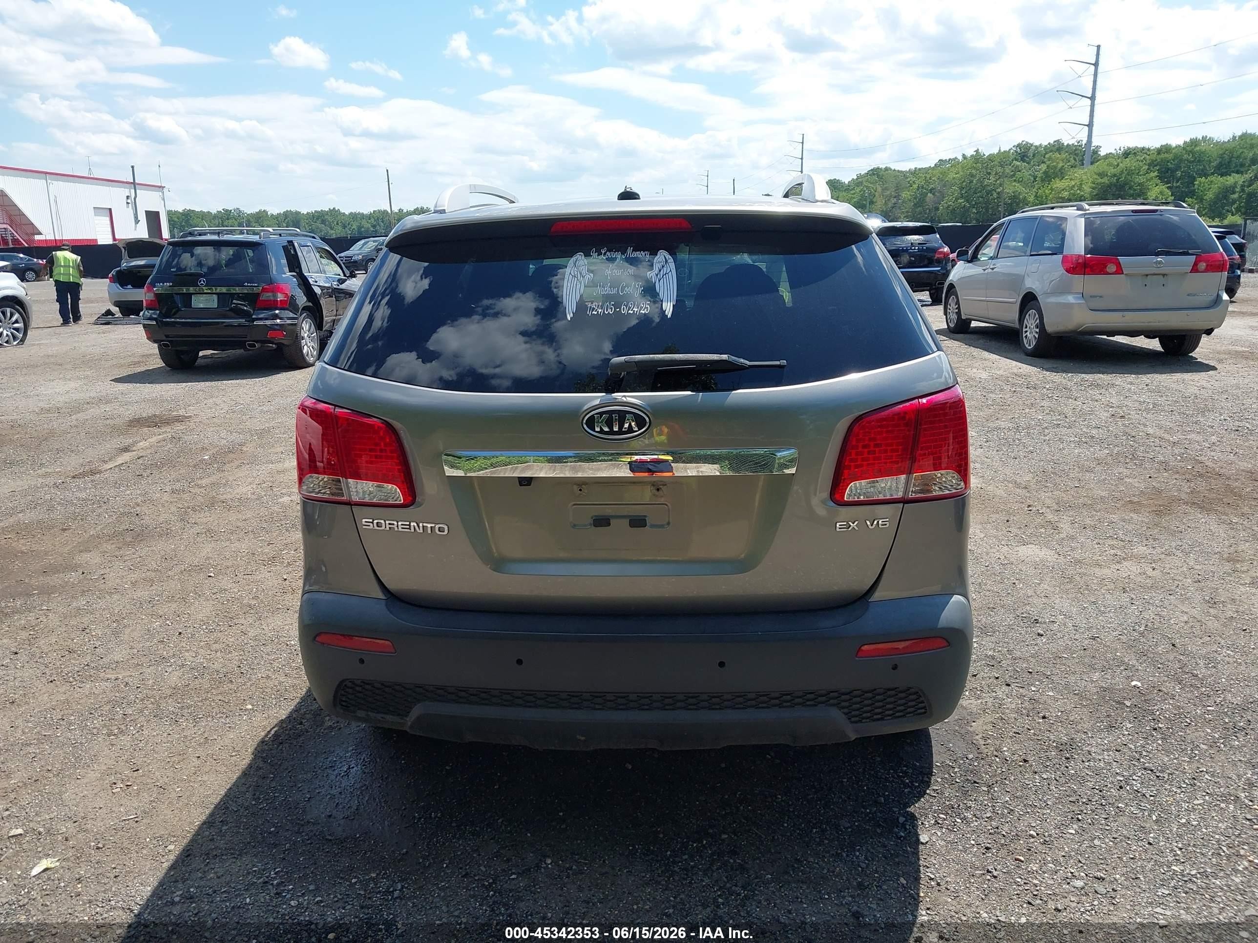 2013 Kia Sorento Ex V6 Gold vin: 5XYKUDA29DG319711