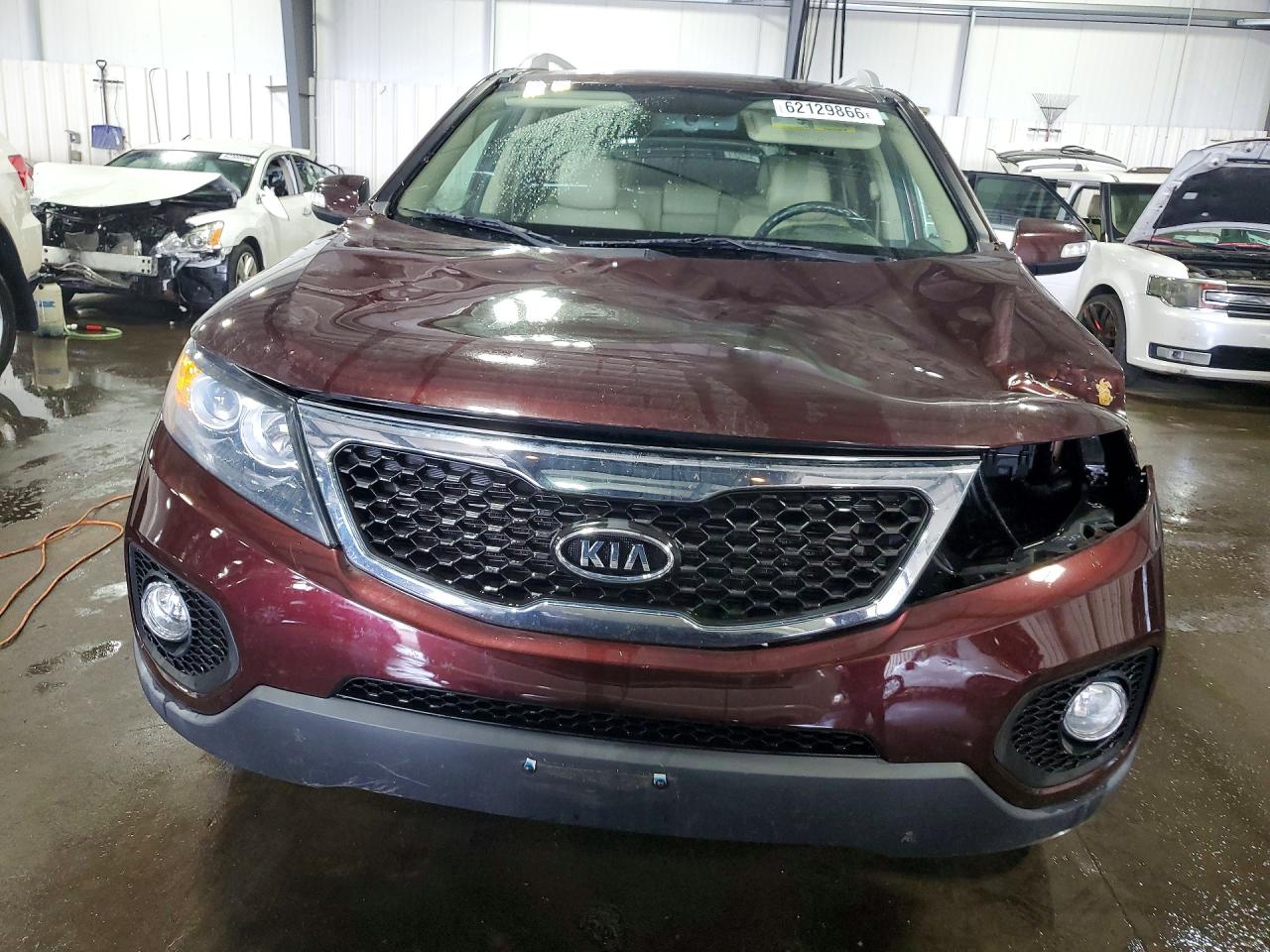 2013 Kia Sorento Ex Burgundy vin: 5XYKUDA29DG403592