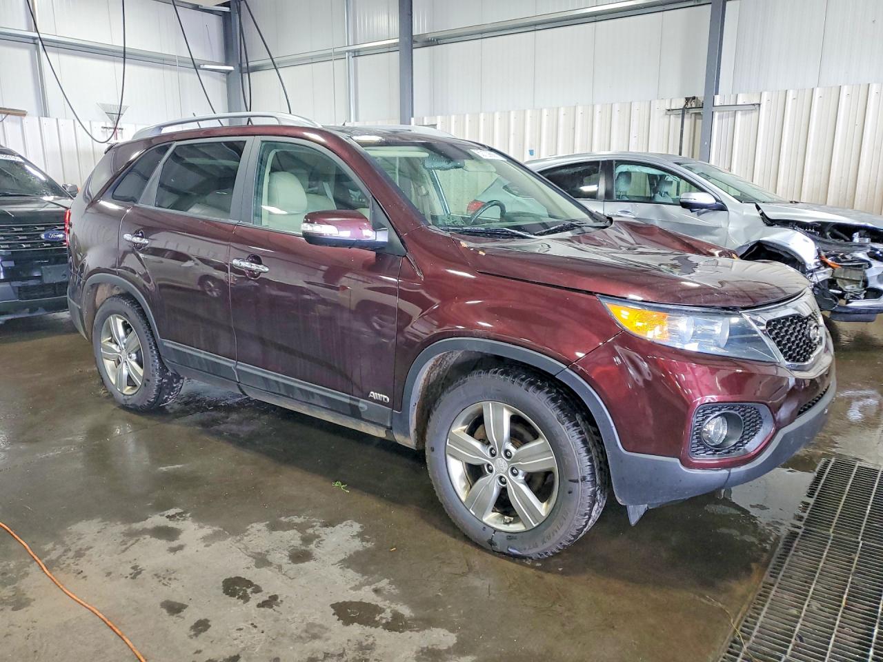 2013 Kia Sorento Ex Burgundy vin: 5XYKUDA29DG403592