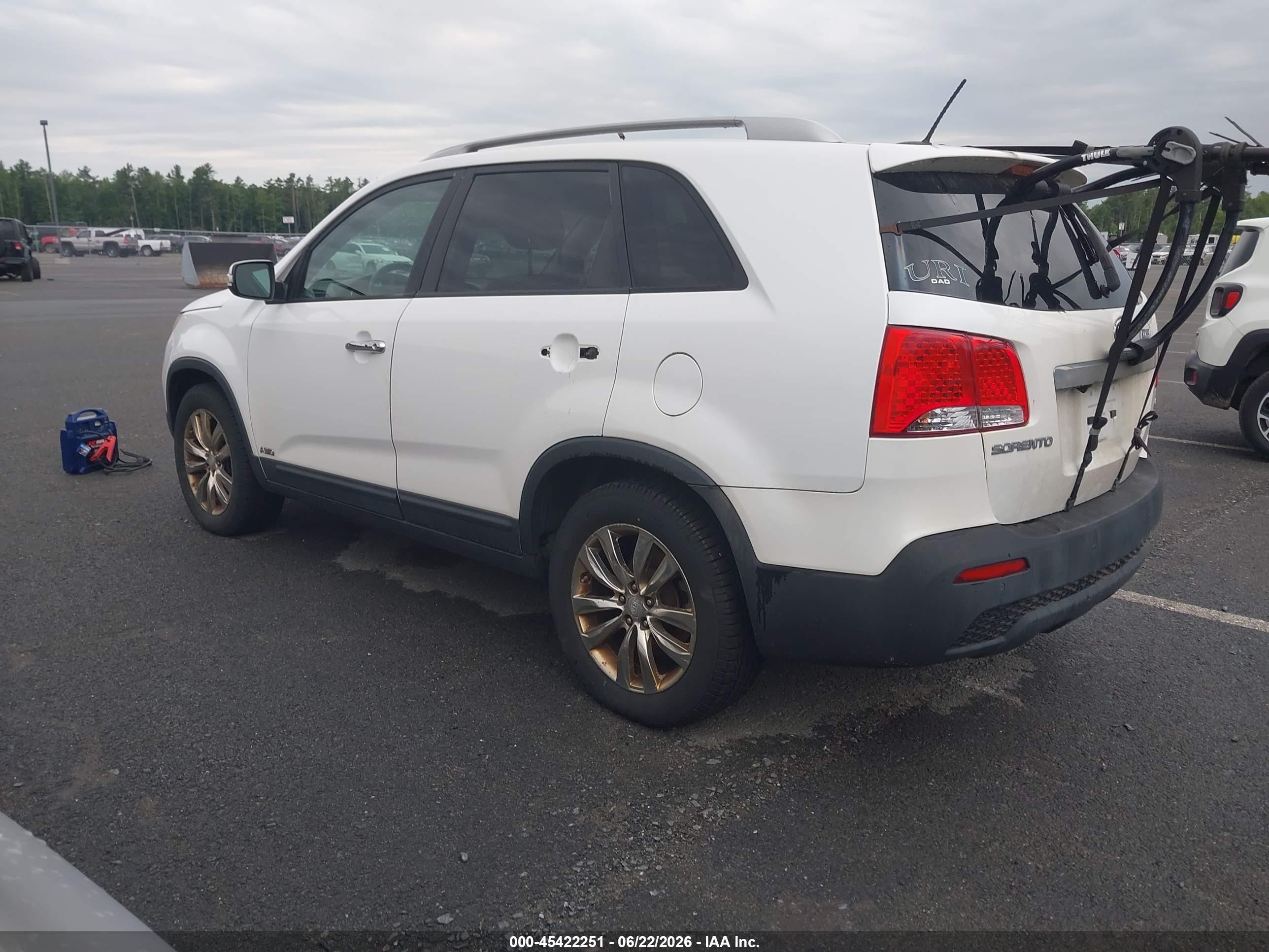 2011 Kia Sorento Ex V6 White vin: 5XYKUDA2XBG036666