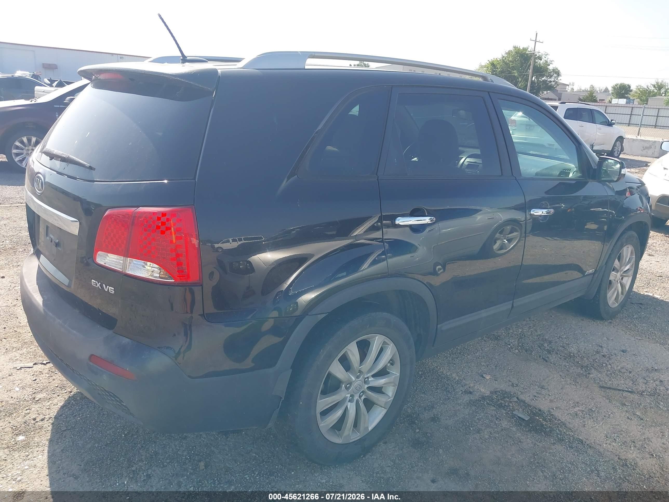 2011 Kia Sorento Ex V6 Black vin: 5XYKUDA2XBG123015
