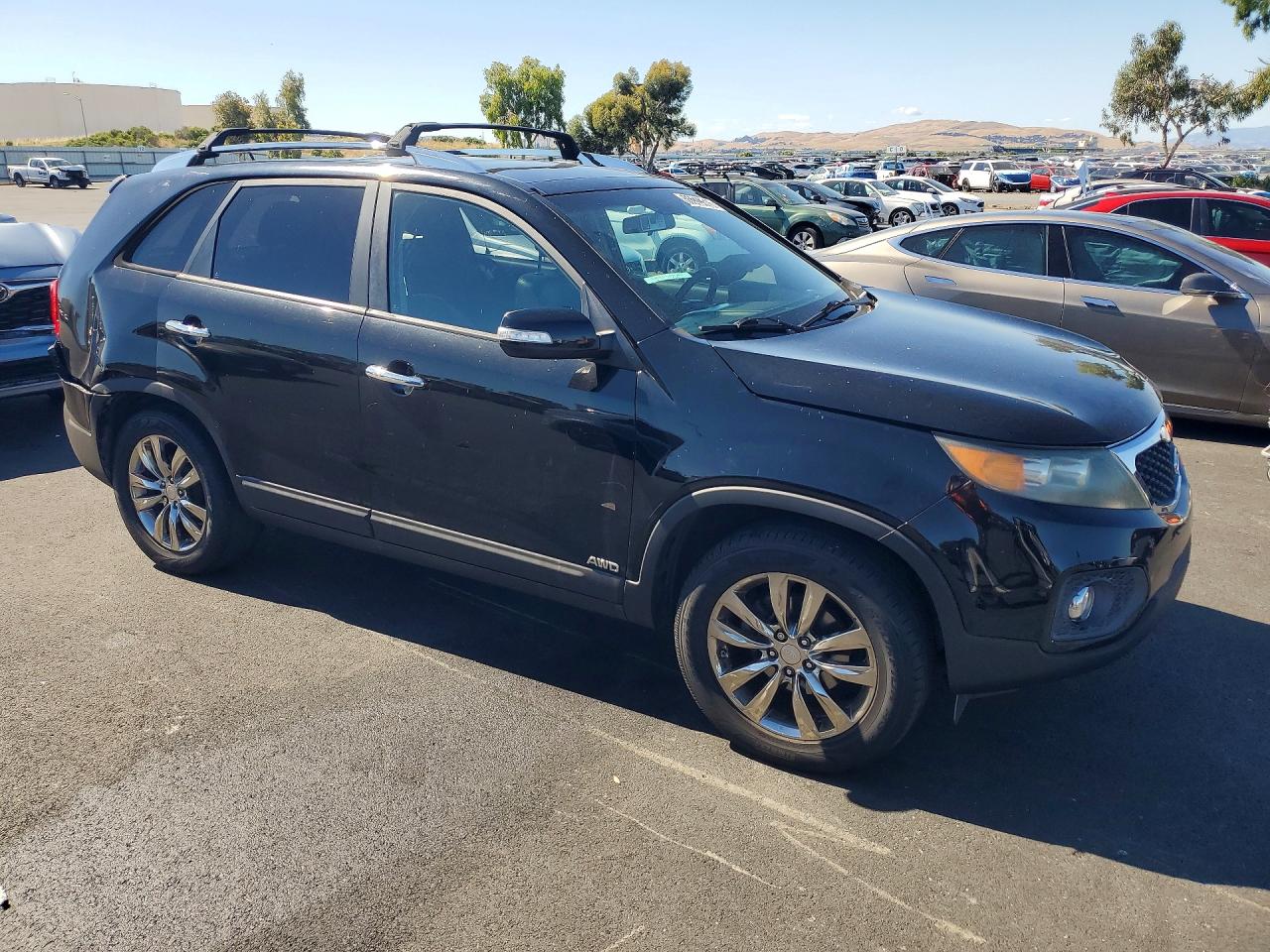 2011 Kia Sorento Ex Черный vin: 5XYKUDA2XBG135133