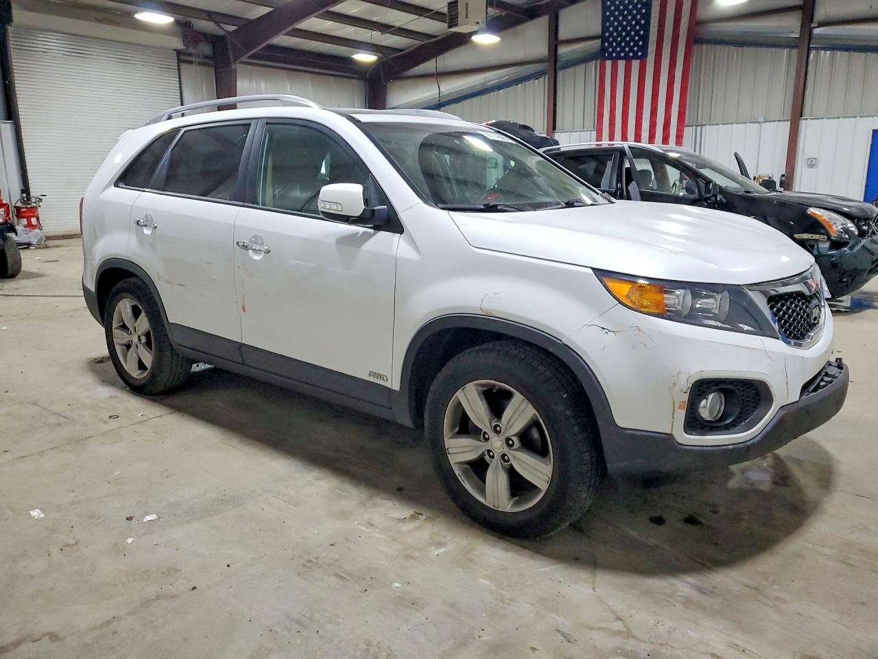 2013 Kia Sorento Ex White vin: 5XYKUDA2XDG412852