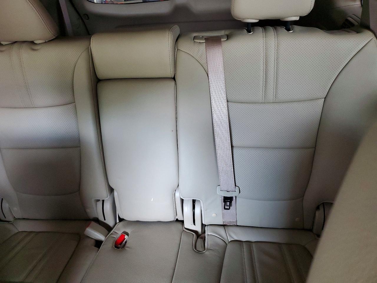 2013 Kia Sorento Ex White vin: 5XYKUDA2XDG412852