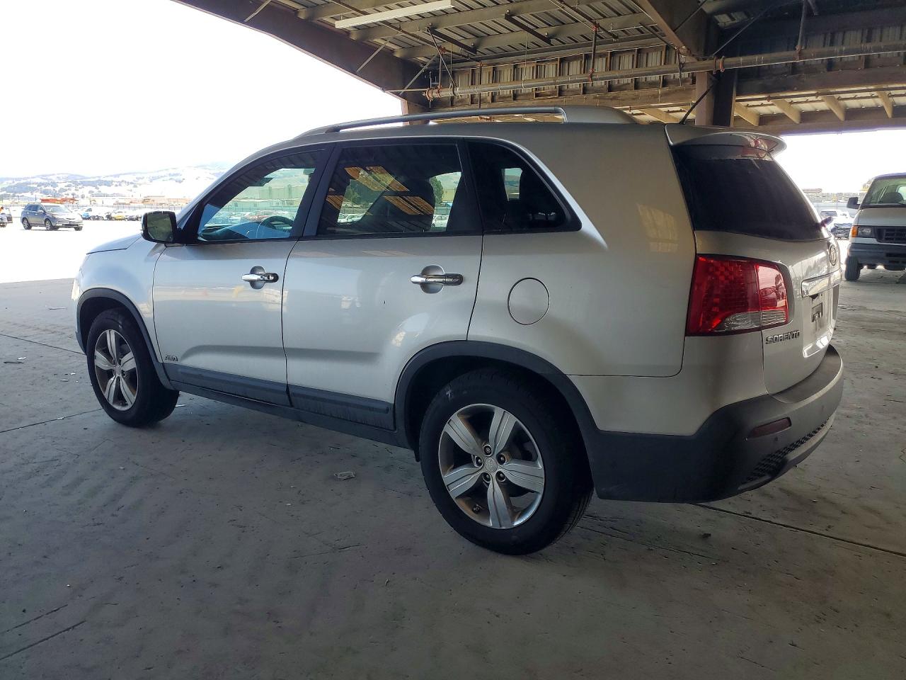 2013 Kia Sorento Ex Серебряный vin: 5XYKUDA66DG322164