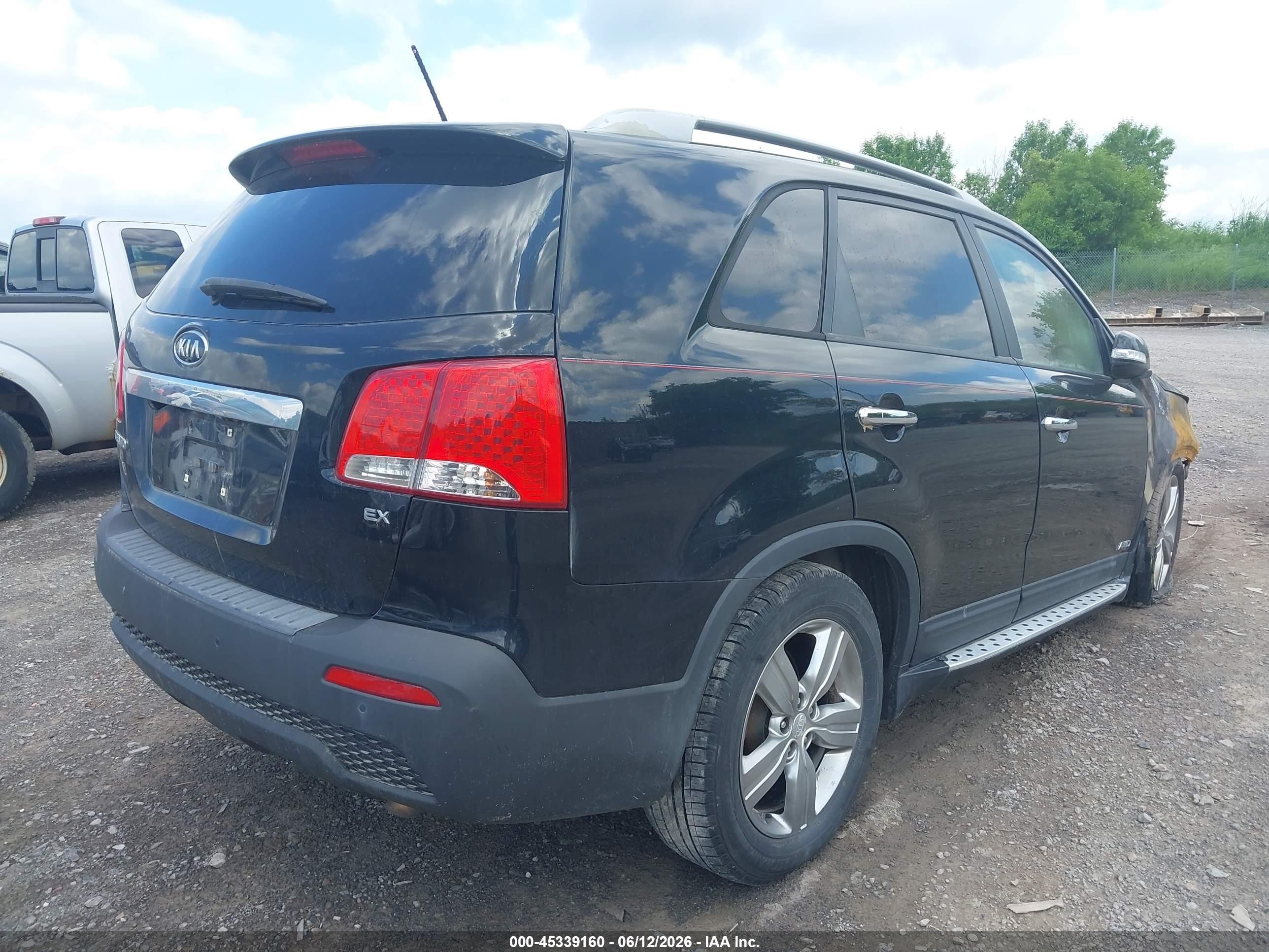 2013 Kia Sorento Ex Black vin: 5XYKUDA67DG342973