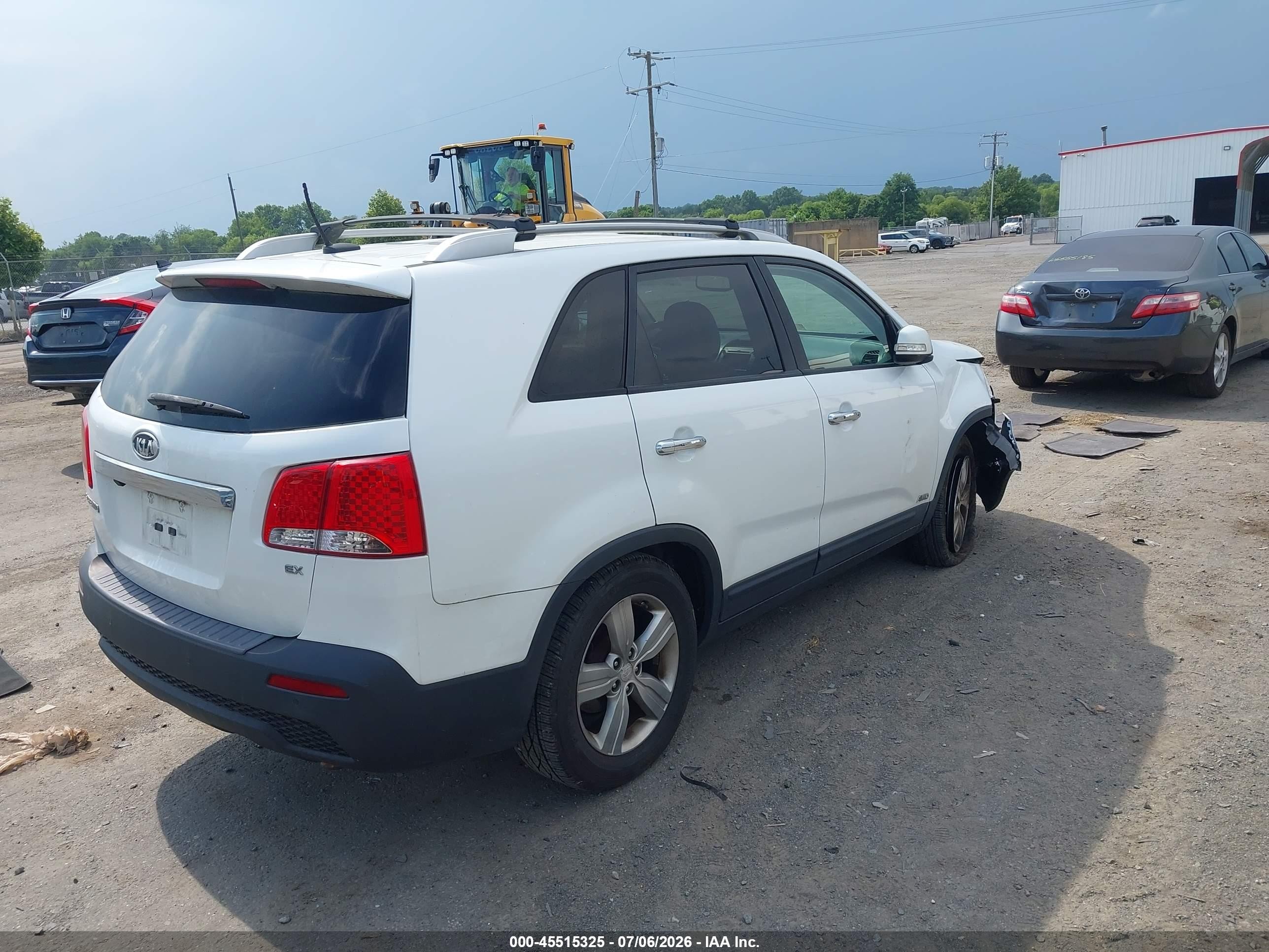 2013 Kia Sorento Ex White vin: 5XYKUDA69DG353716