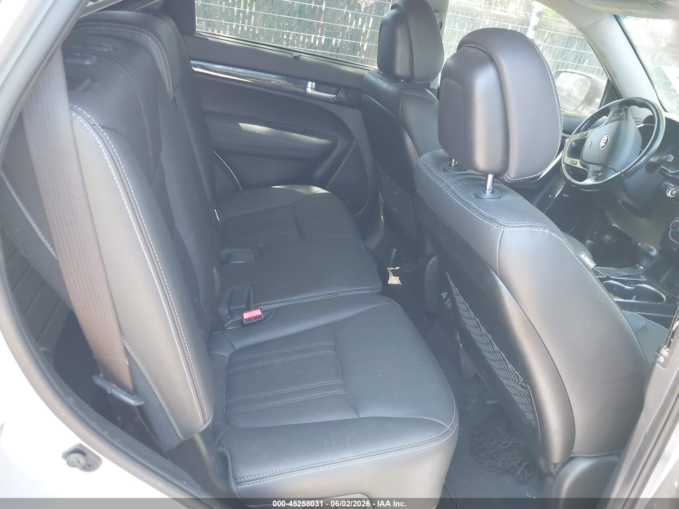 2014 Kia Sorento Ex V6 Silver vin: 5XYKUDA74EG463891