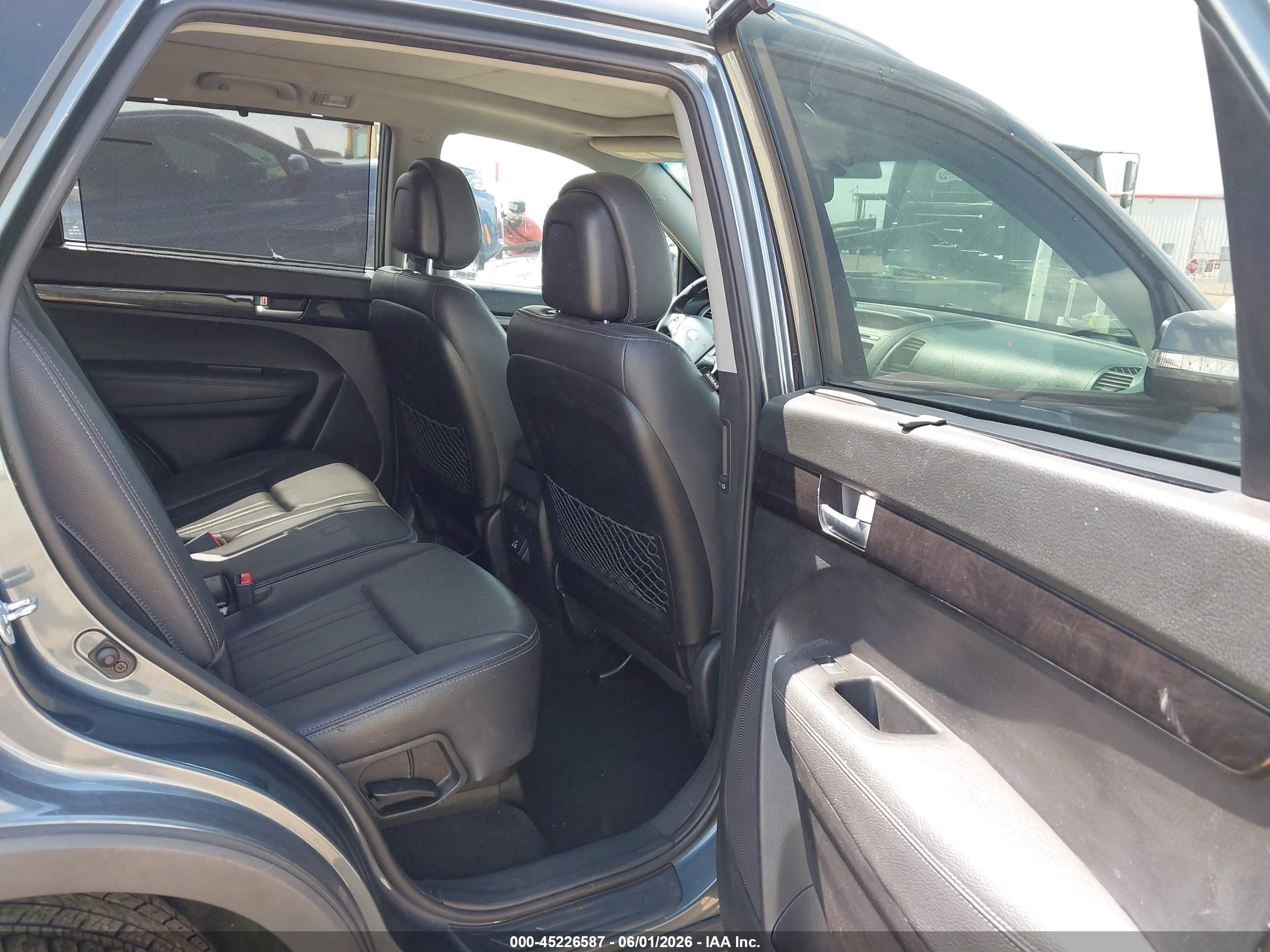 2014 Kia Sorento Ex V6 Gray vin: 5XYKUDA7XEG490626