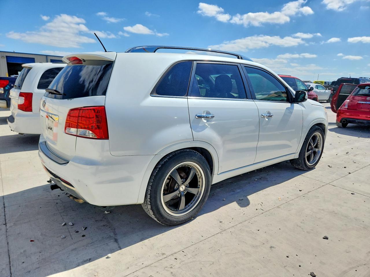 2012 Kia Sorento Sx White vin: 5XYKW4A20CG223040