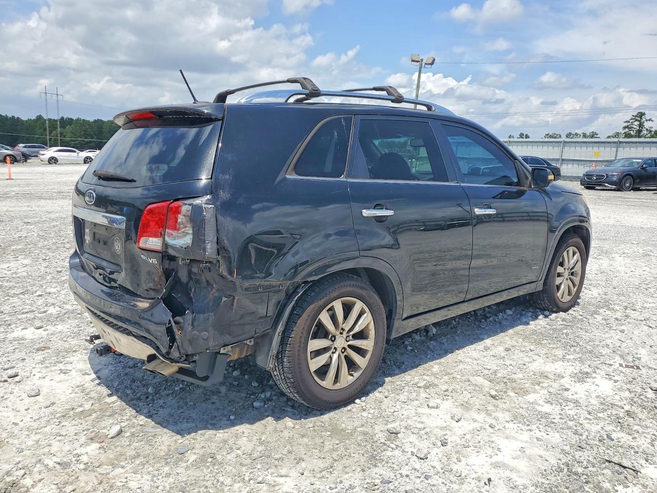 2011 Kia Sorento Sx Черный vin: 5XYKW4A21BG173151