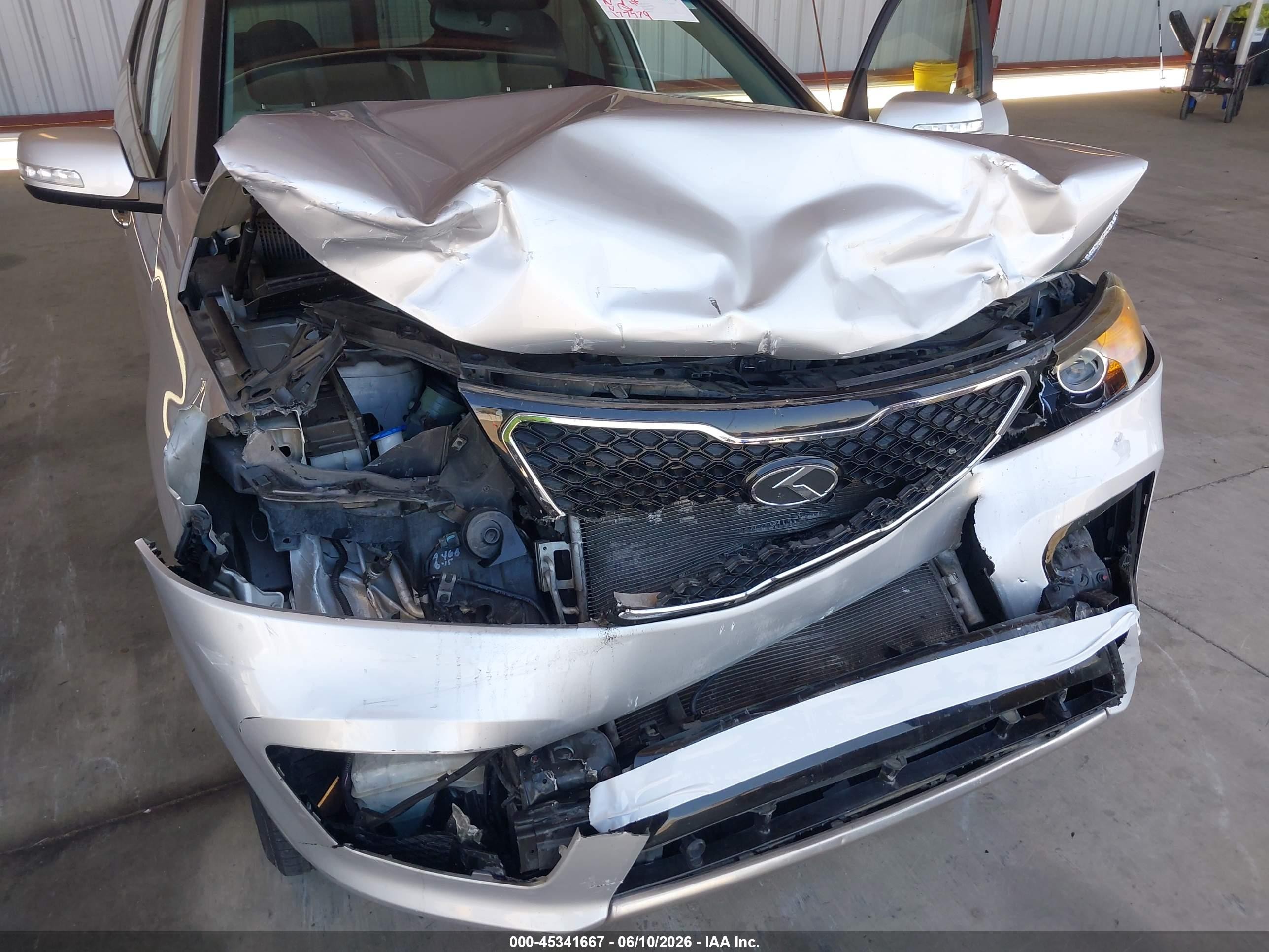 2012 Kia Sorento Sx V6 Silver vin: 5XYKW4A24CG237815