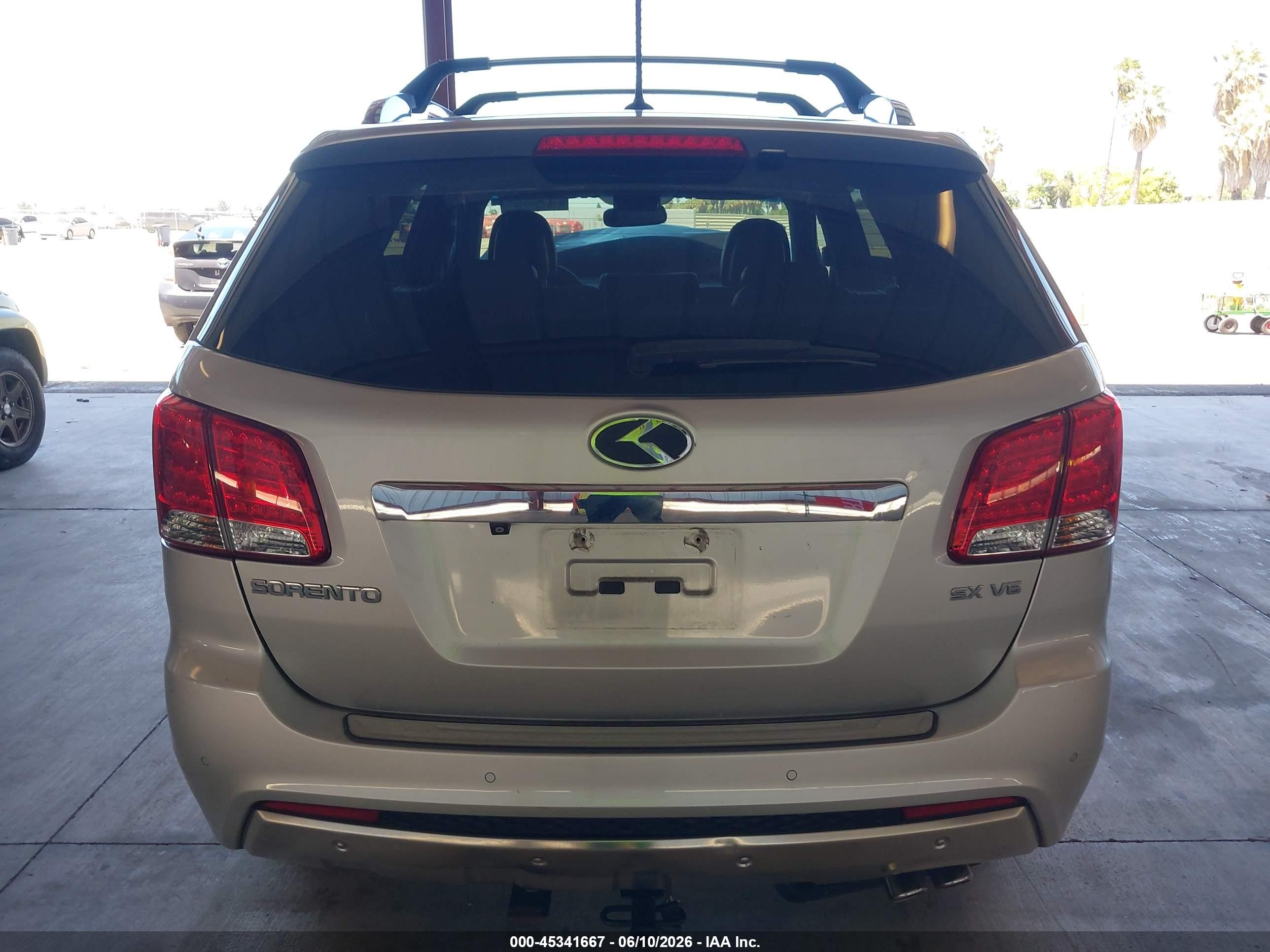 2012 Kia Sorento Sx V6 Silver vin: 5XYKW4A24CG237815