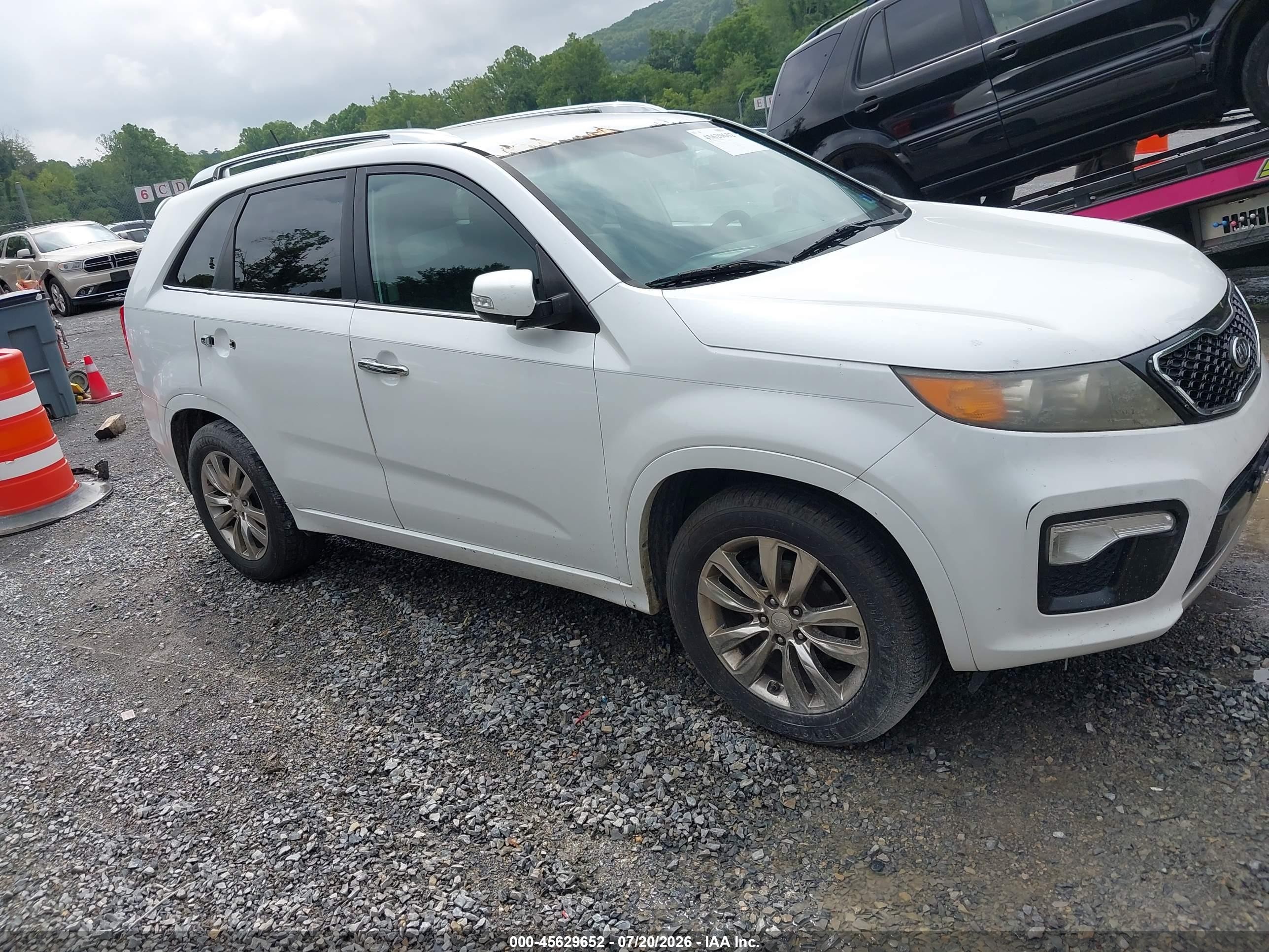 2011 Kia Sorento Sx V6 Белый vin: 5XYKW4A25BG107301