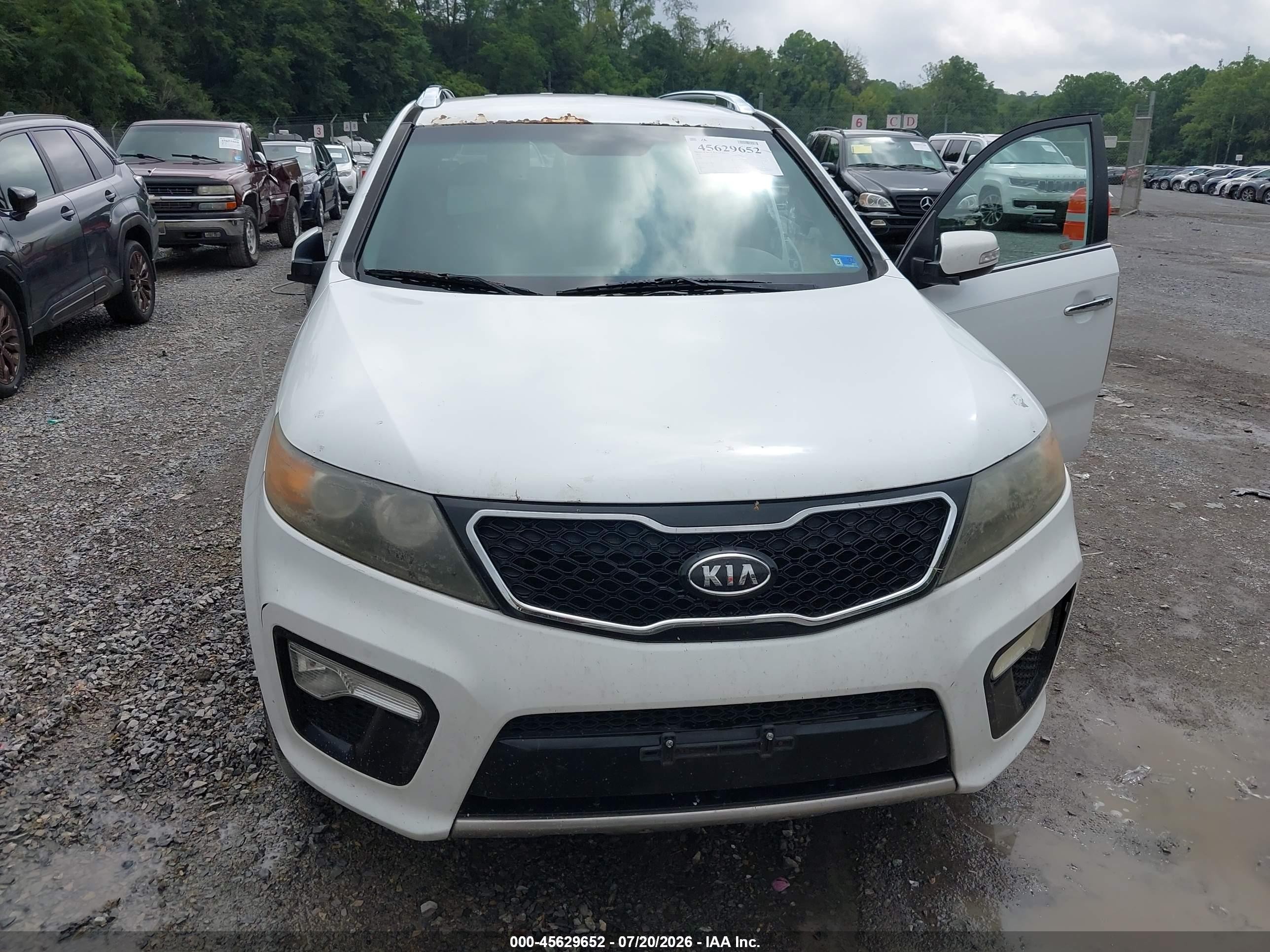 2011 Kia Sorento Sx V6 Белый vin: 5XYKW4A25BG107301