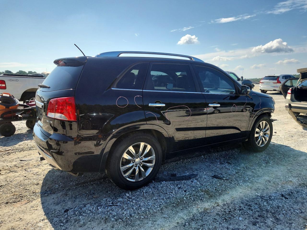 2011 Kia Sorento Sx Черный vin: 5XYKW4A25BG164243