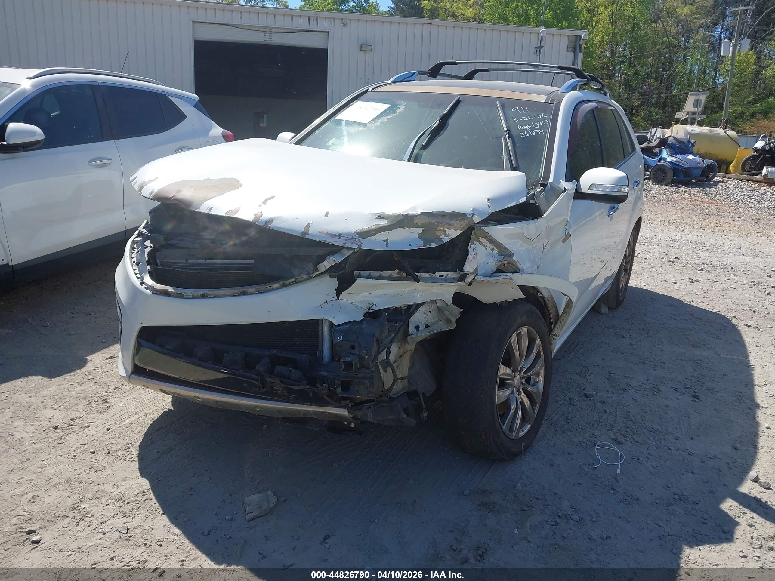 2012 Kia Sorento Sx V6 White vin: 5XYKW4A25CG261234