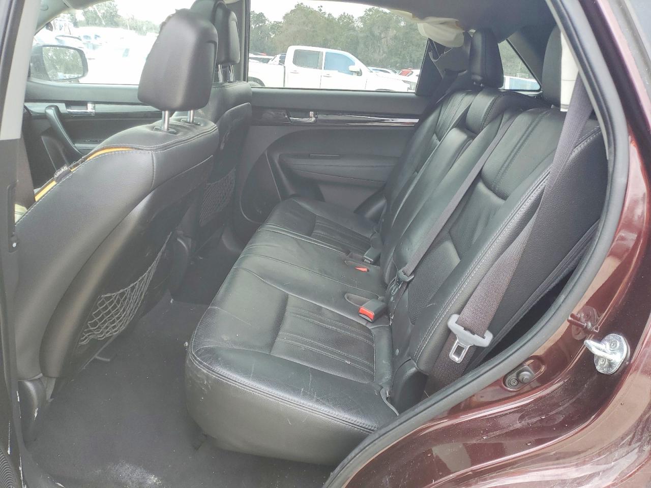 2012 Kia Sorento Maroon vin: 5XYKW4A25CG265820