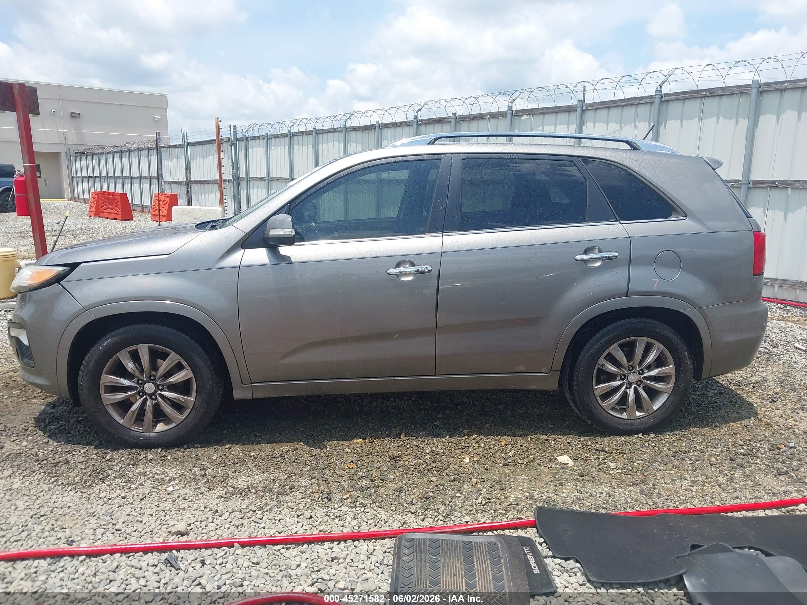 2013 Kia Sorento Sx Gray vin: 5XYKW4A26DG396952