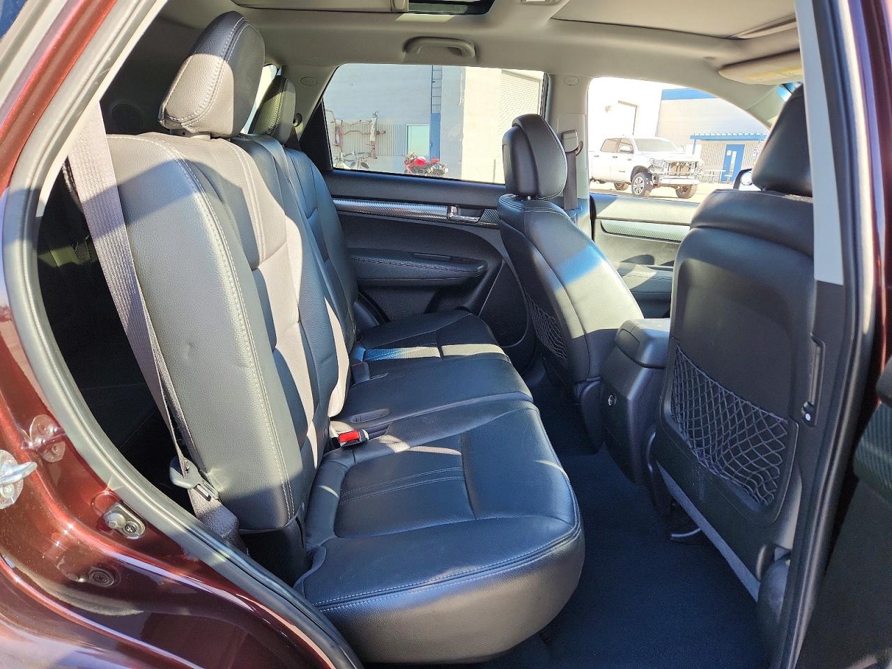 2011 Kia Sorento Sx Burgundy vin: 5XYKW4A29BG143363