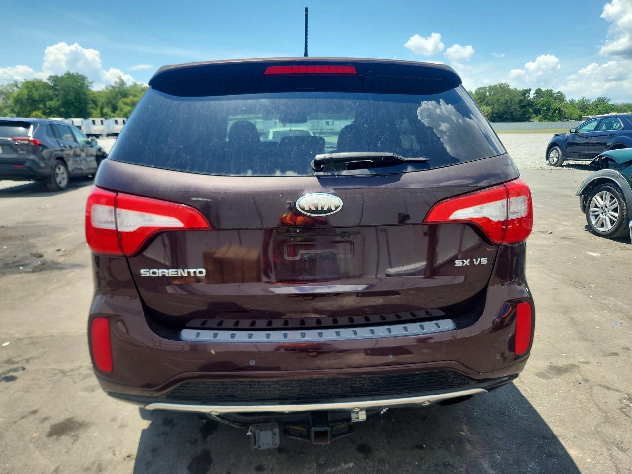 2015 Kia Sorento Sx Maroon vin: 5XYKW4A70FG577317