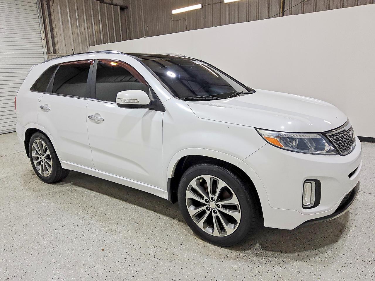 2015 Kia Sorento Sx Белый vin: 5XYKW4A70FG613250