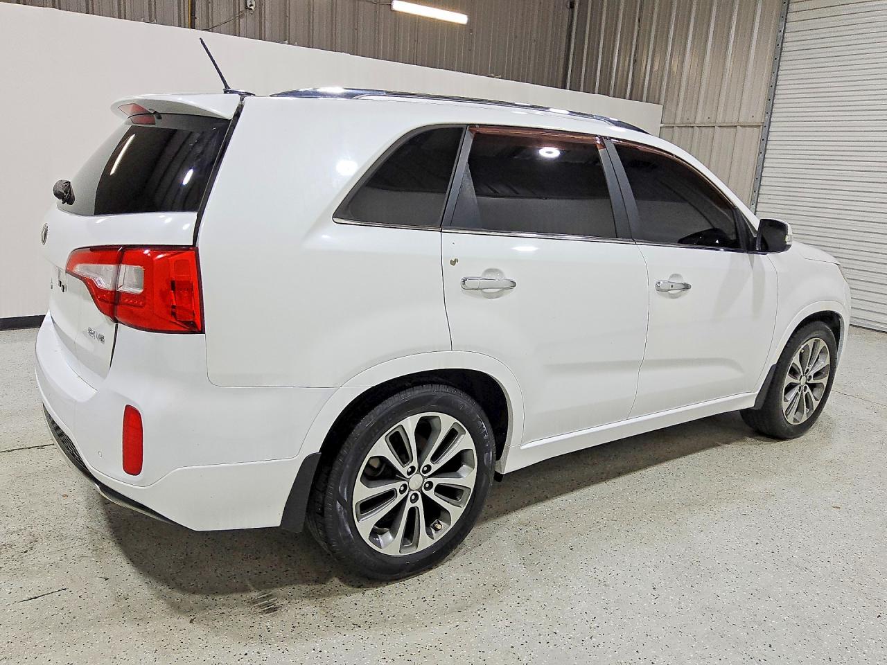 2015 Kia Sorento Sx Белый vin: 5XYKW4A70FG613250