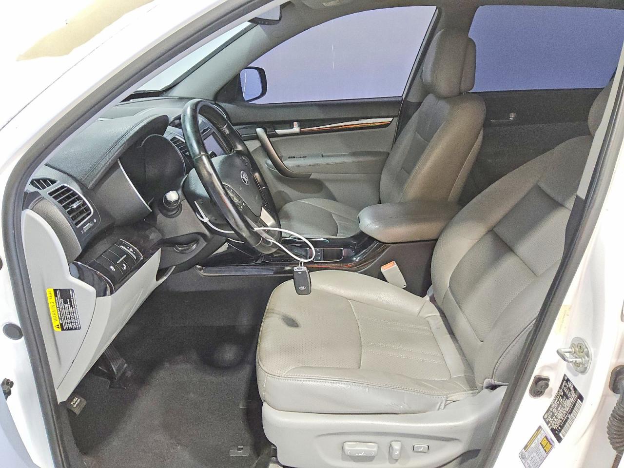 2015 Kia Sorento Sx Белый vin: 5XYKW4A70FG613250